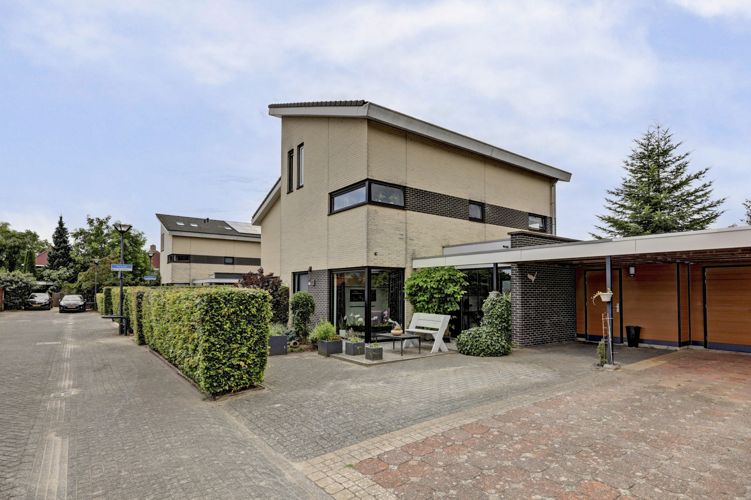 Twickel 14, 8226 RW LELYSTAD, Netherlands
