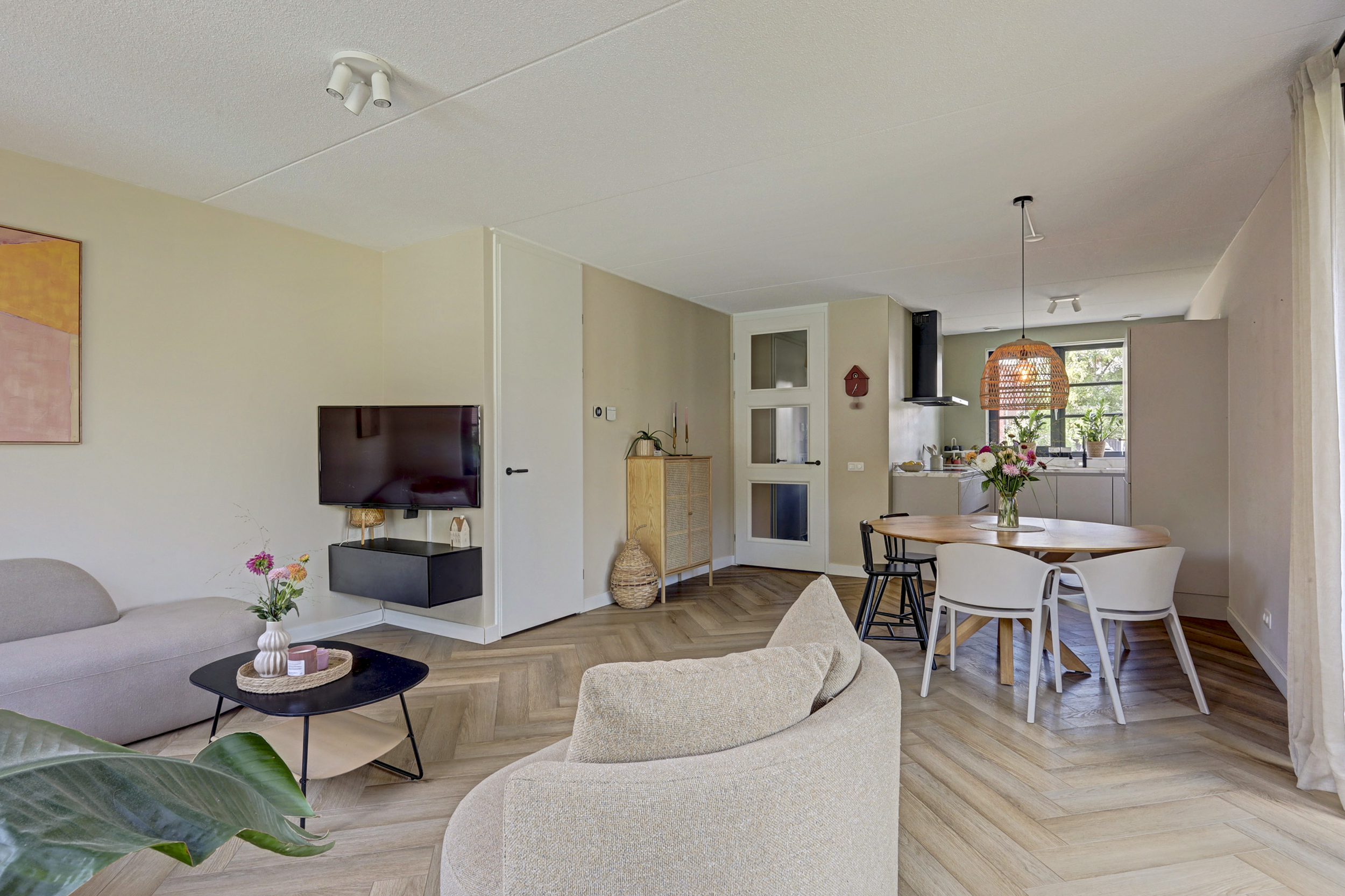 WOONHUIS te koop in VRIEZENVEEN, Jonkershof 18, 7671 HZ VRIEZENVEEN, Nederland, 123 m²