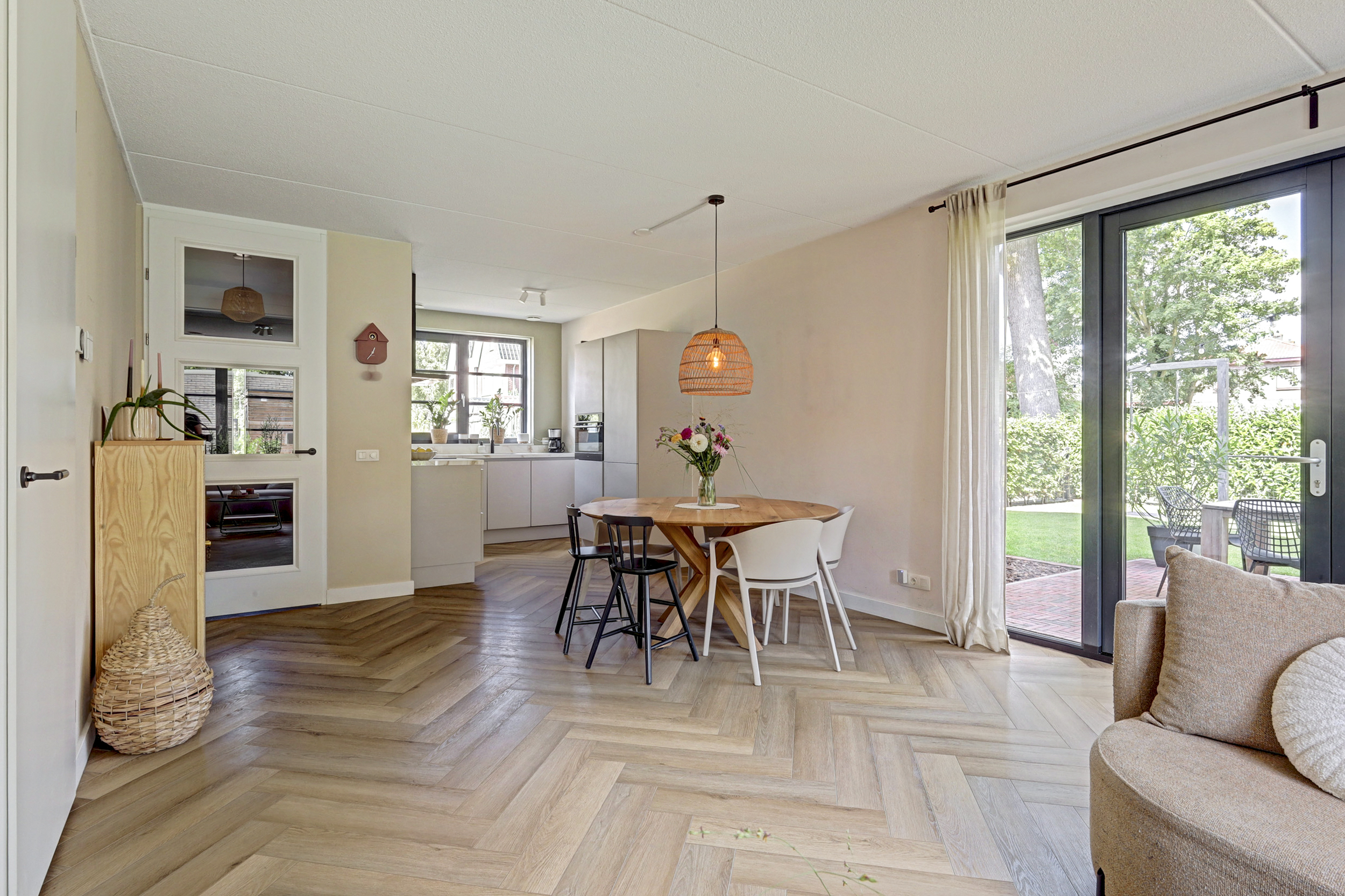 WOONHUIS te koop in VRIEZENVEEN, Jonkershof 18, 7671 HZ VRIEZENVEEN, Nederland, 123 m²