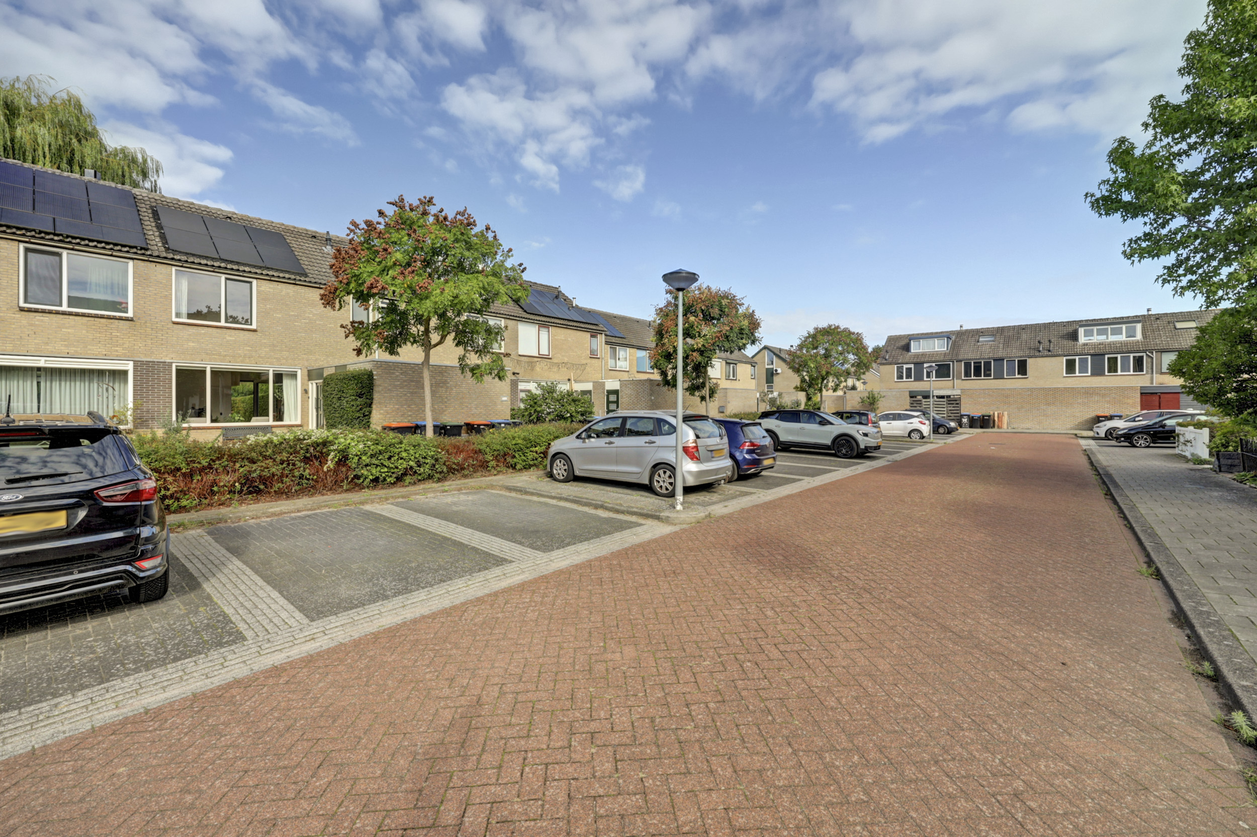 WOONHUIS te koop in LELYSTAD, Wijngaard 141, 8212 CH LELYSTAD, Nederland, 116 m²