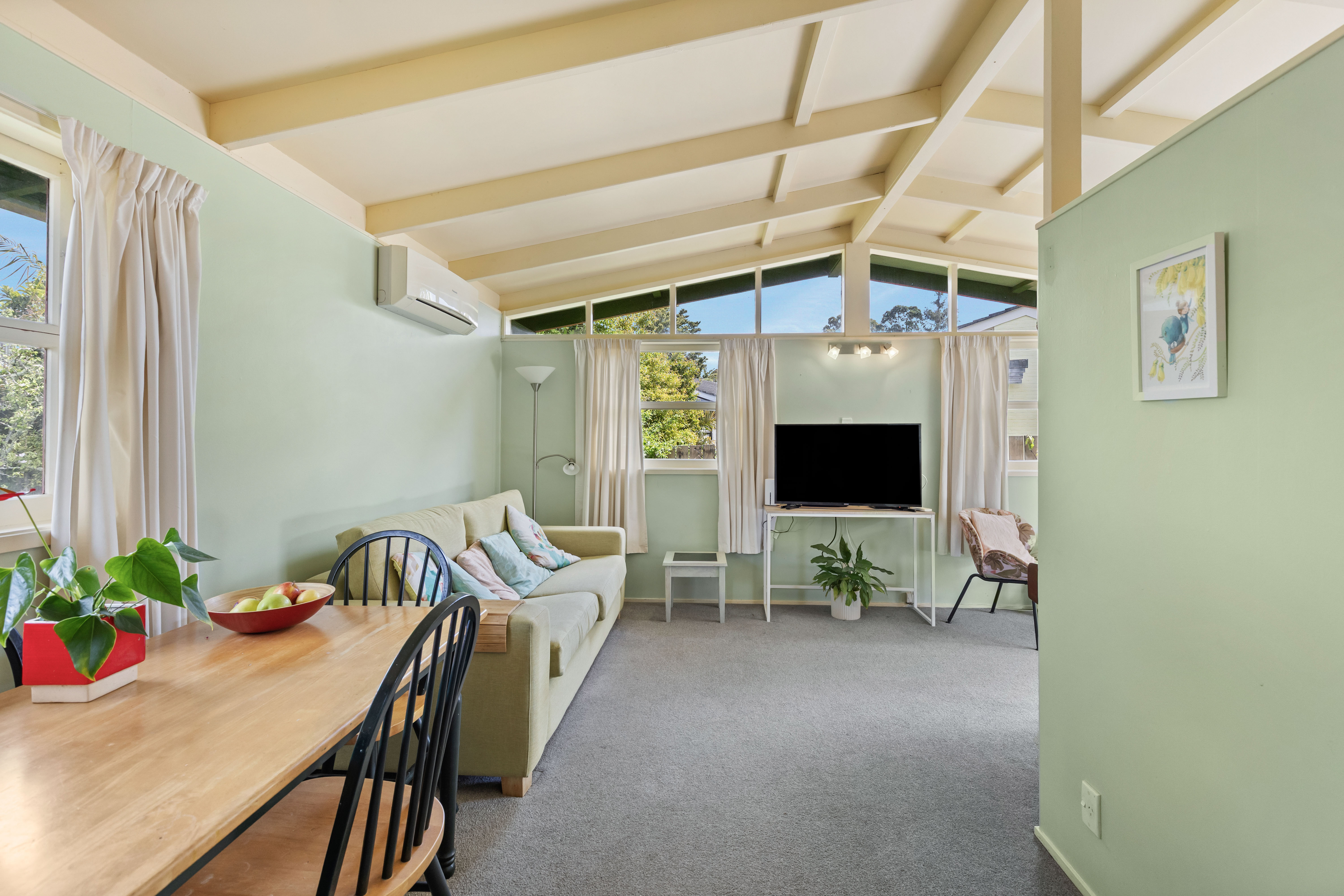 House for sale in Torbay, 68a Glenvar Road, Torbay Auckland 0630, 70 m²
