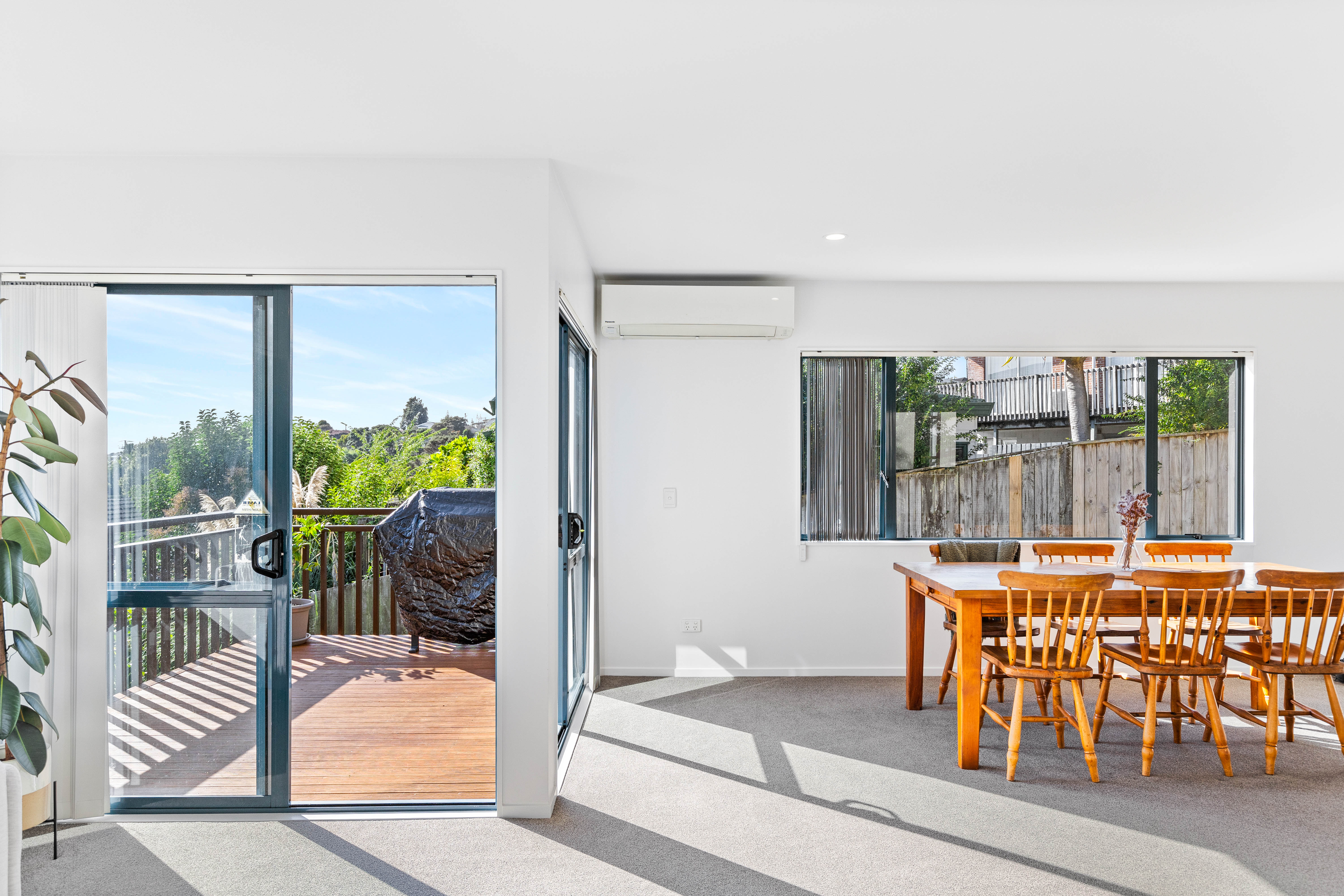 House for sale in Glenfield, 37A Seaview Road, Glenfield Auckland 0629, 140 m²