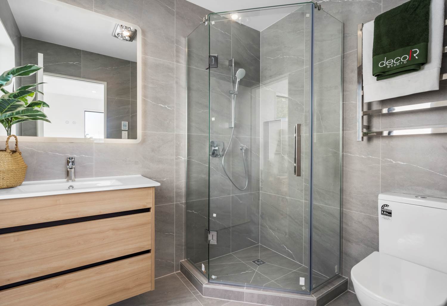 House for sale in Torbay, 10A Acacia Road, Torbay Auckland 0632, 144 m²