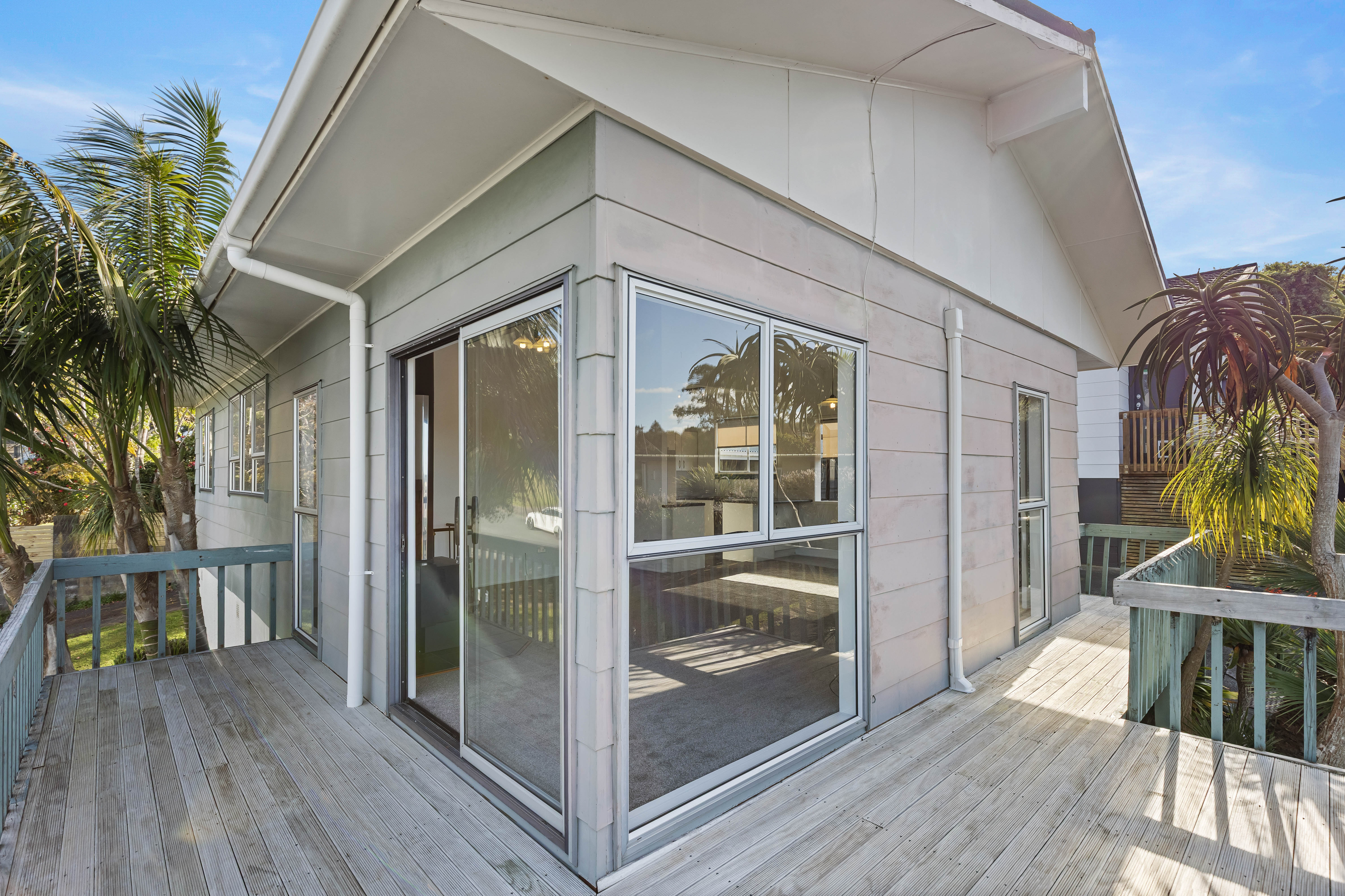 House for sale in Totara Vale, 1/3 Glenvale Place, Totara Vale Auckland 0629, 120 m²