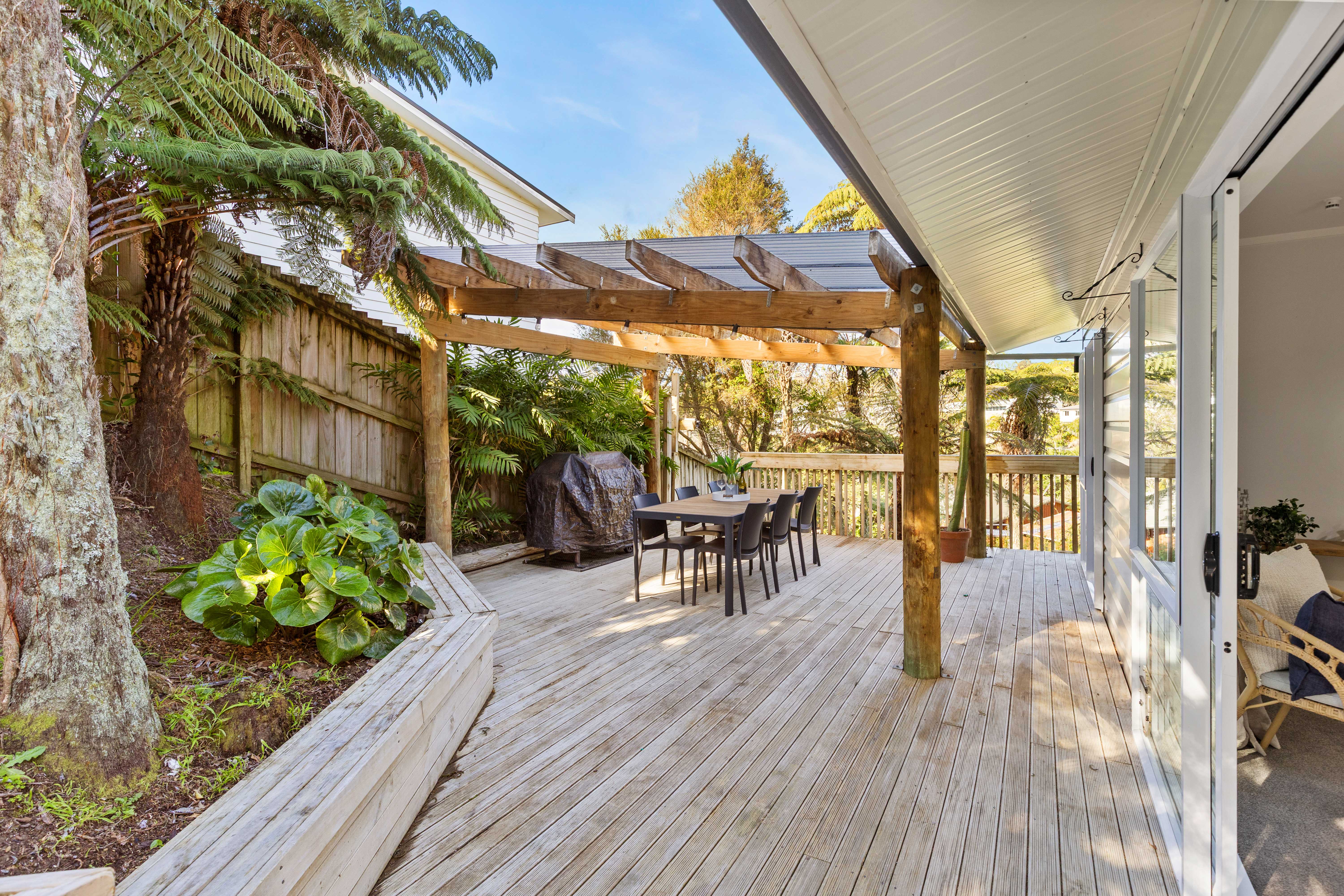 House for sale in Stanmore Bay, 33A Matai Road, Stanmore Bay Whangaparāoa 0932