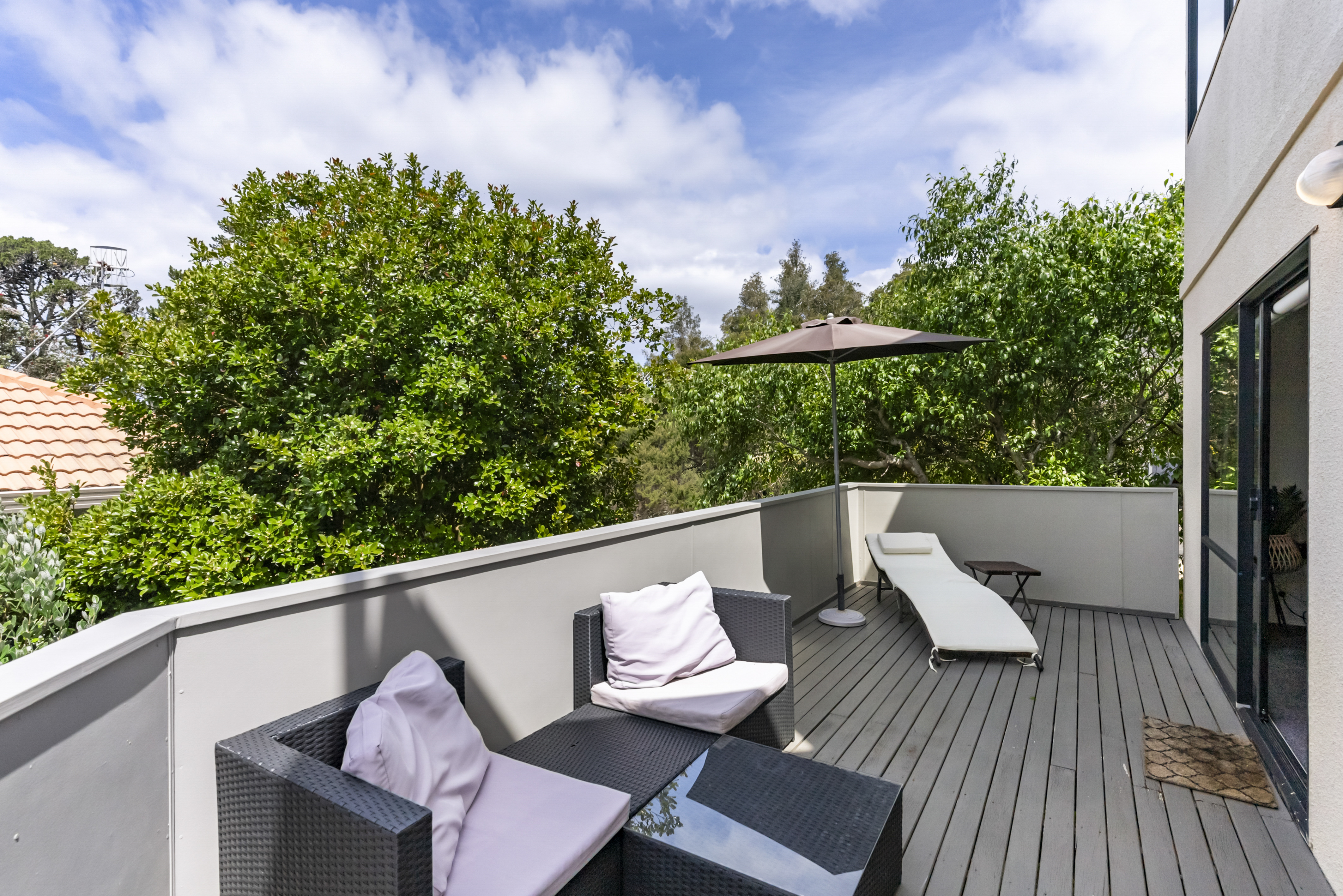 House for sale in Birkenhead, 2/11 Waratah Street, Birkenhead Auckland 0626, 190 m²