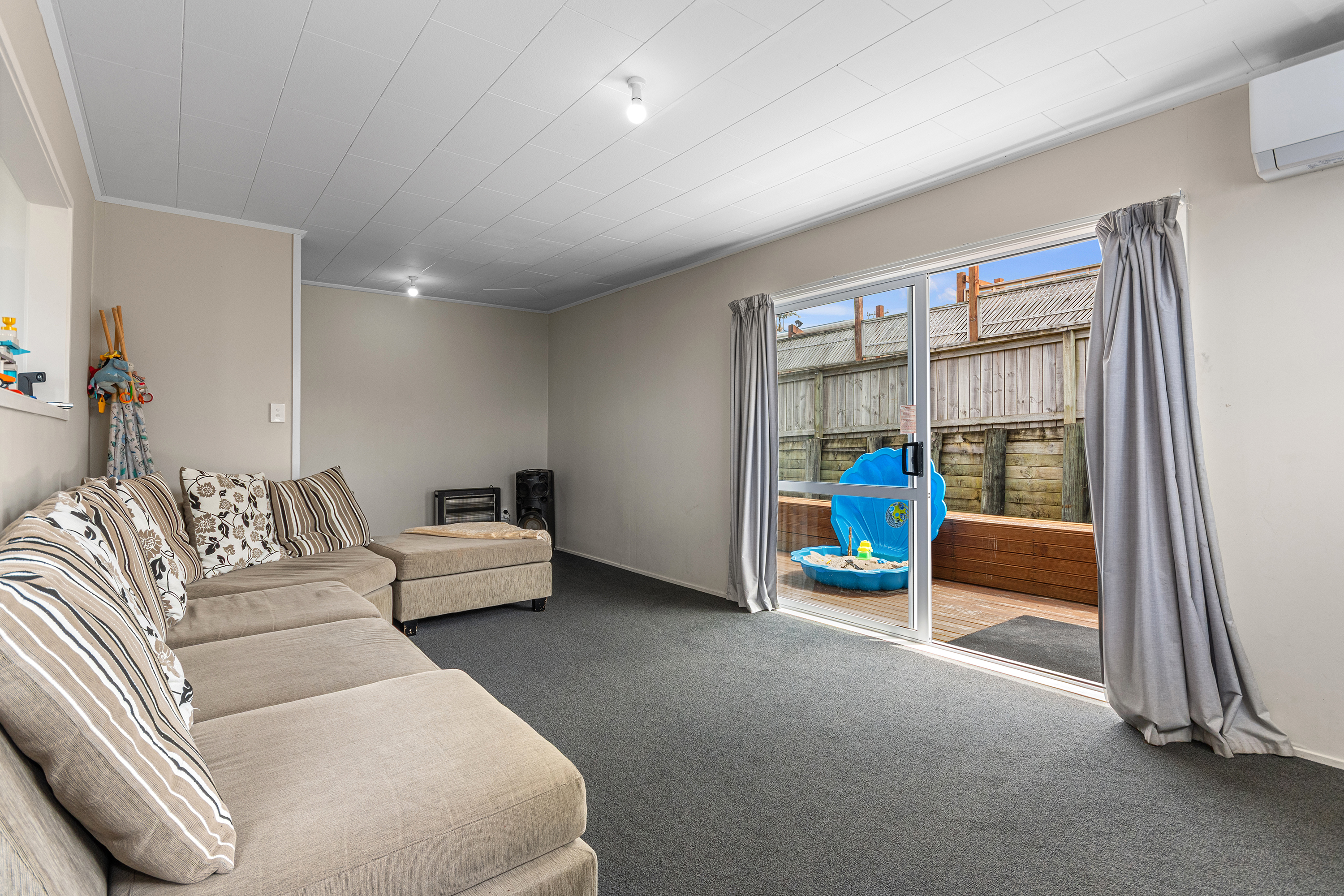 Residential for sale in Whangarei, 15 Sumner Place, Kamo, 87 m²