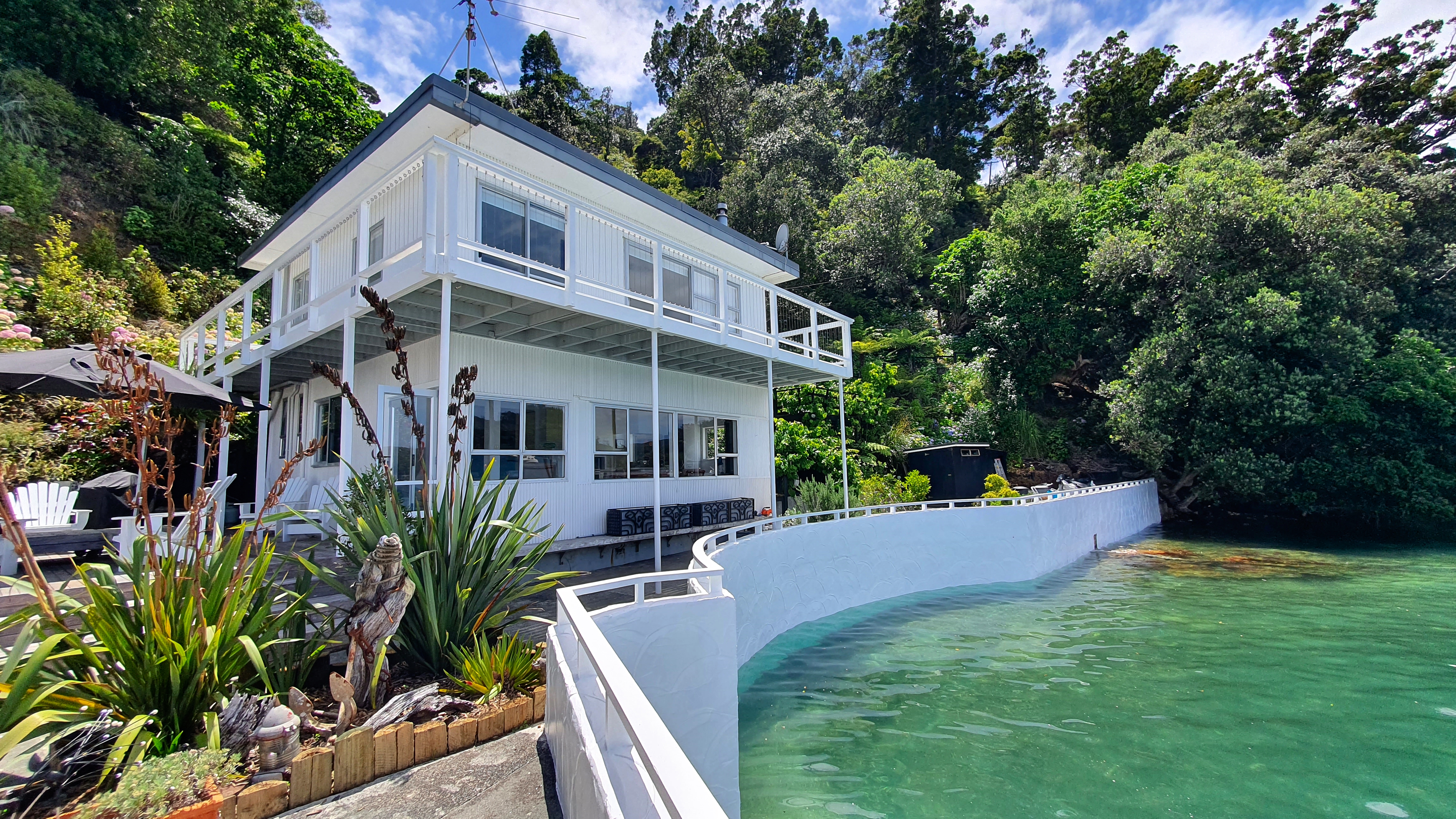 Island Perfection | Wharf, Mooring & 1.48ha of Native Bush