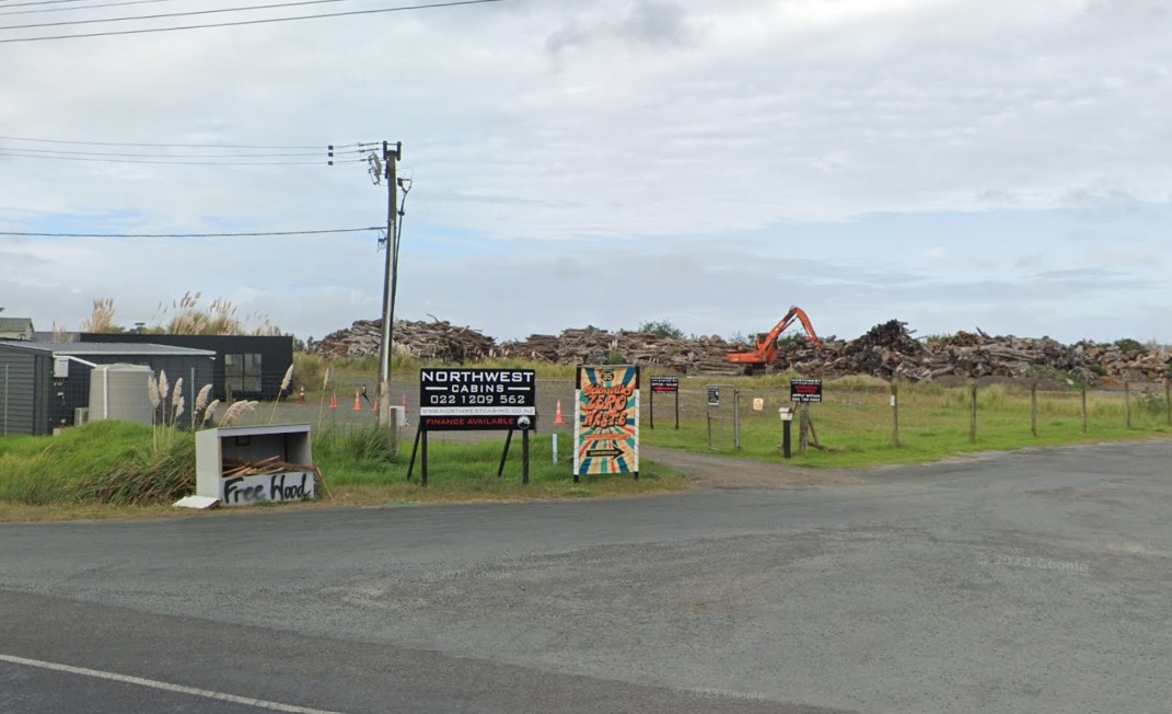 For Lease Helensville - Choice of yard space.