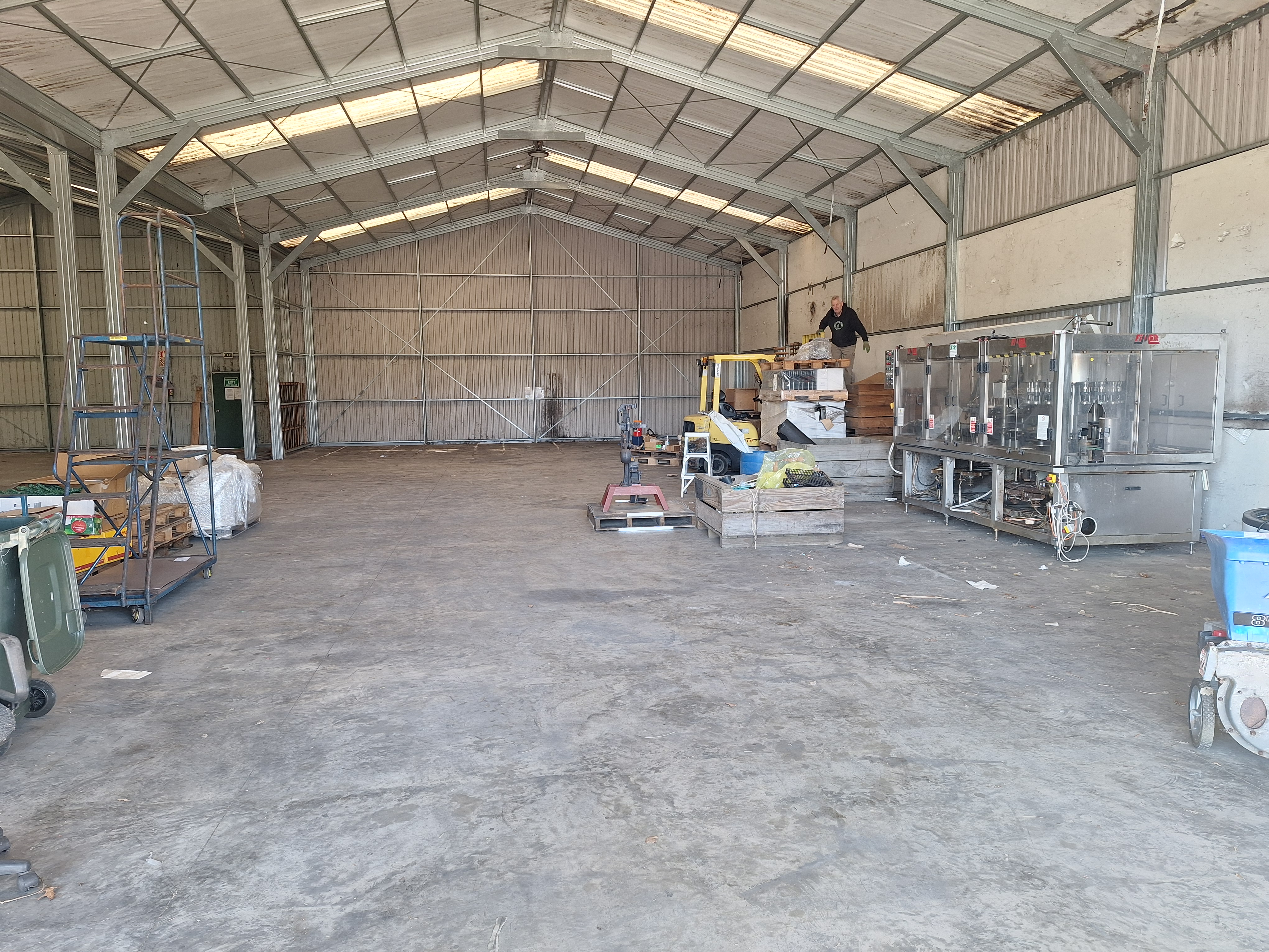 Kumeu For Lease - Vacant warehouse on ST. HWY 16