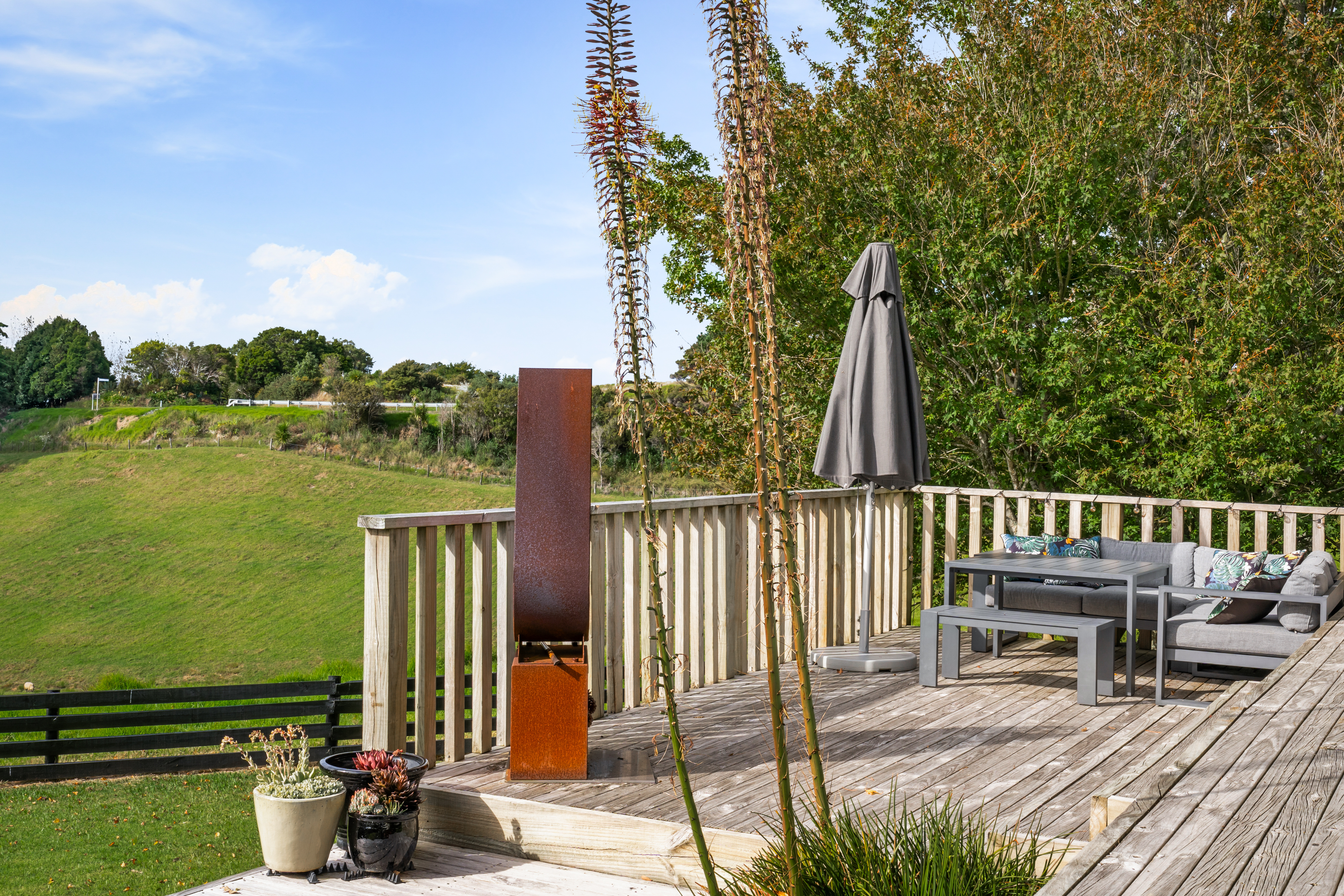 Over 5 acres of Countryside Living