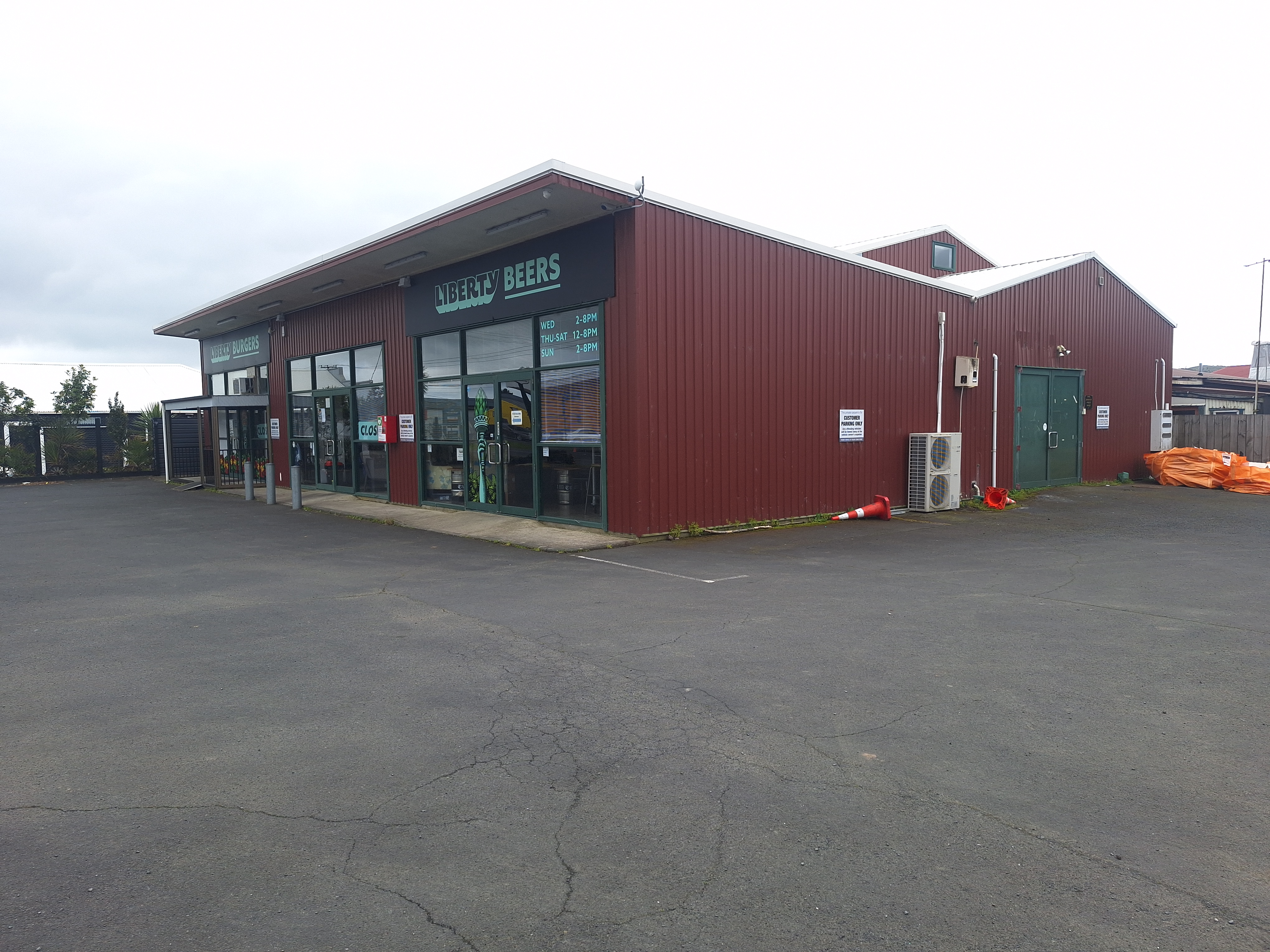 For Lease - storage, studio, Man cave Helensville