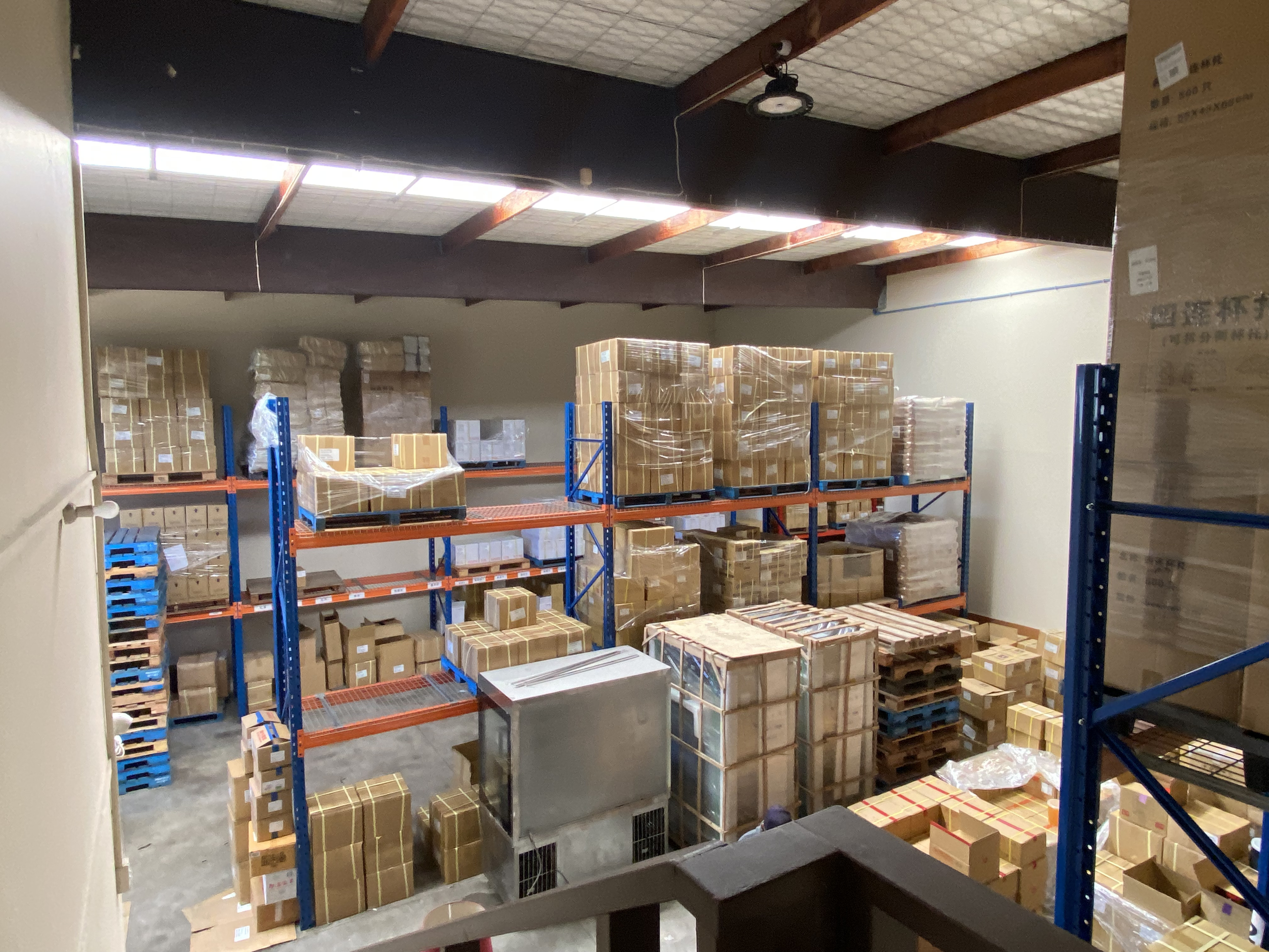 444SQM or 222SQM High Stud Warehouse for Lease