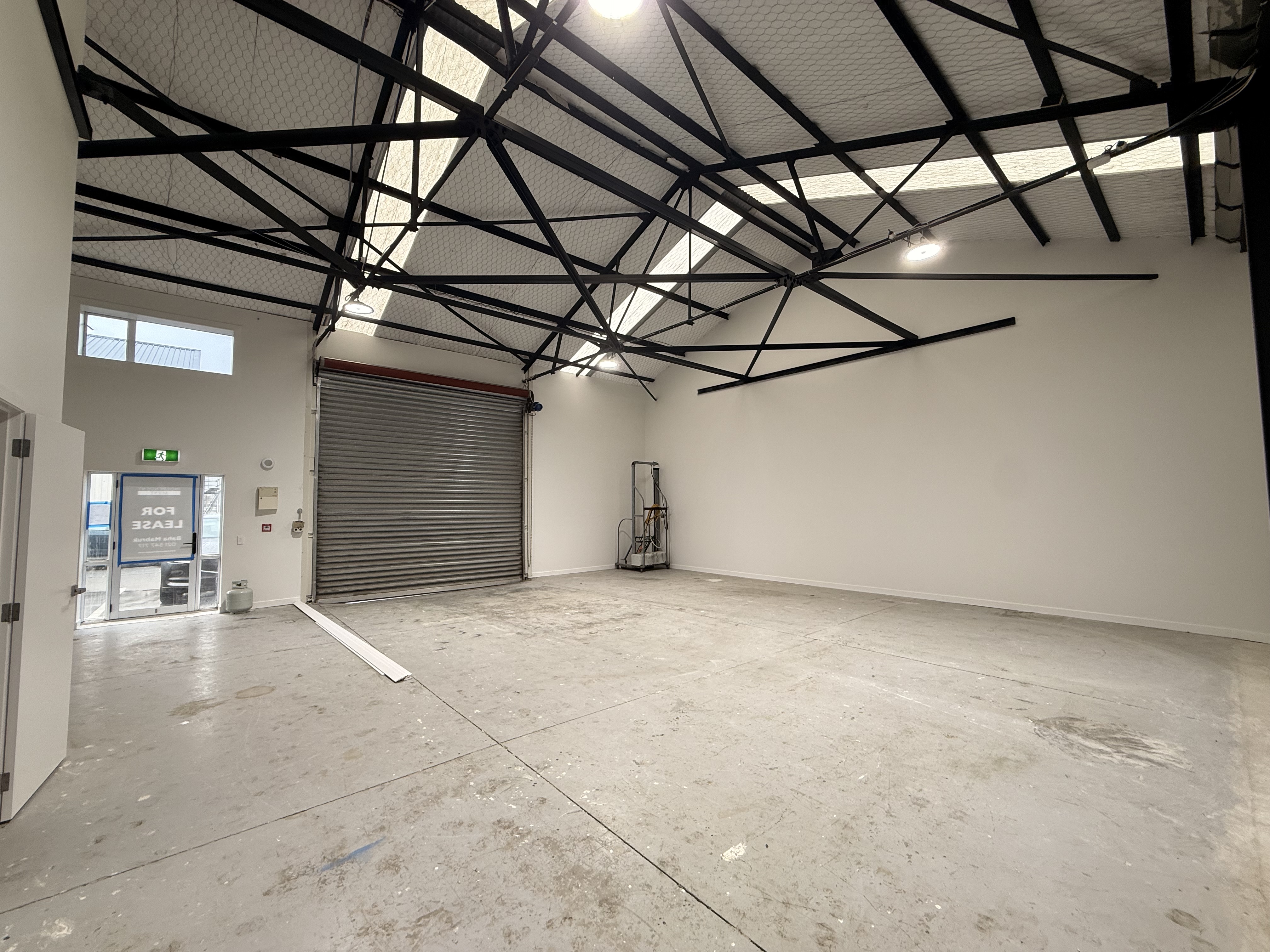 Fully Renovated Warehouse In Miramar