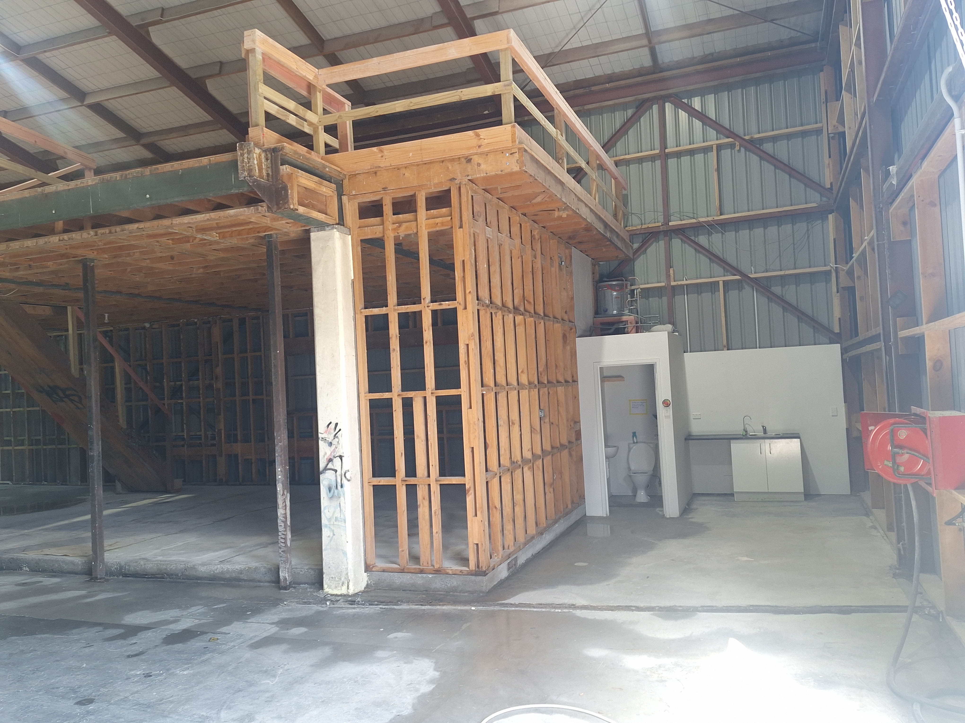 For Lease - Factory/Warehouse in Helensville