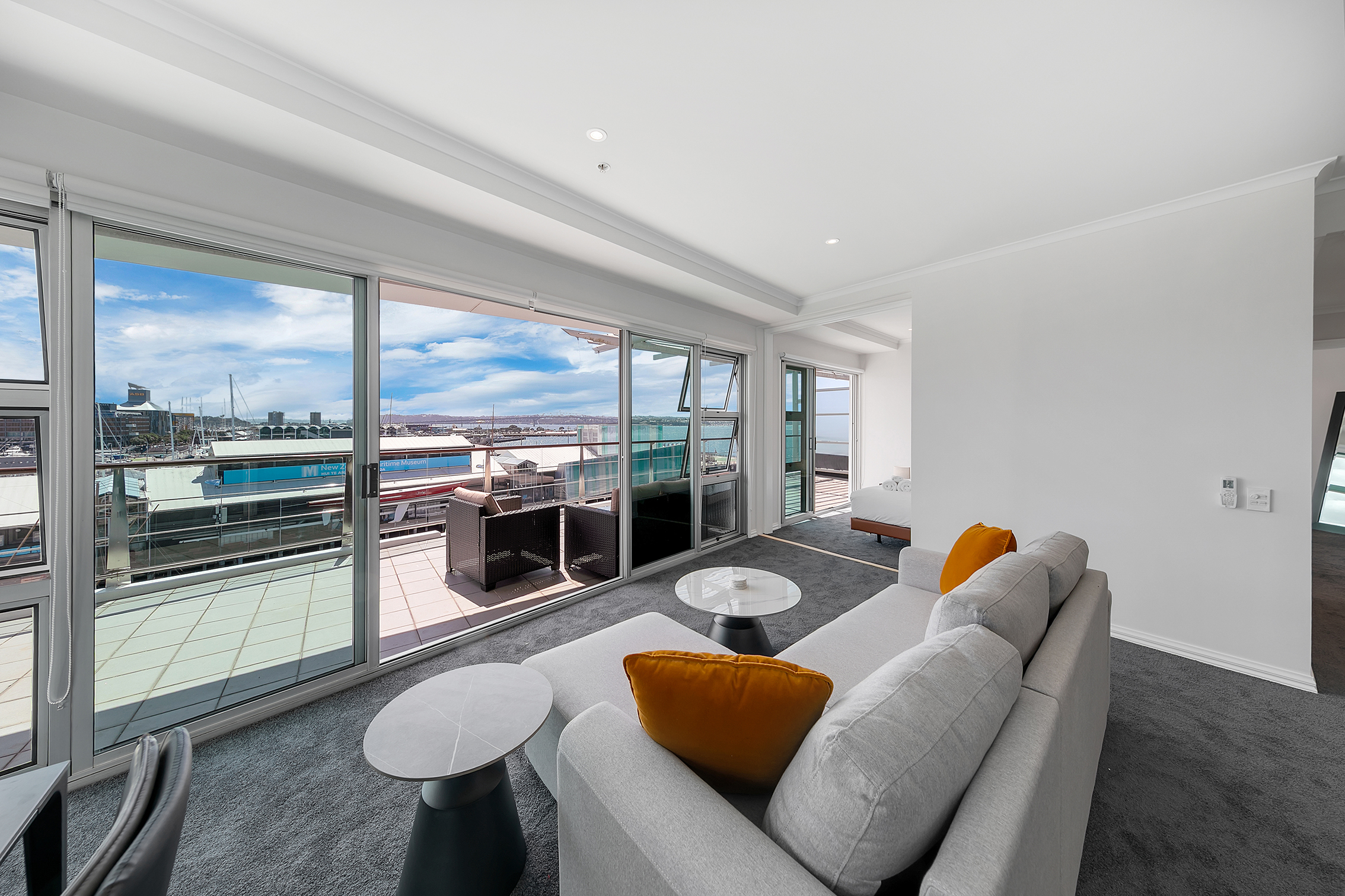 Spectacular Waterfront Views