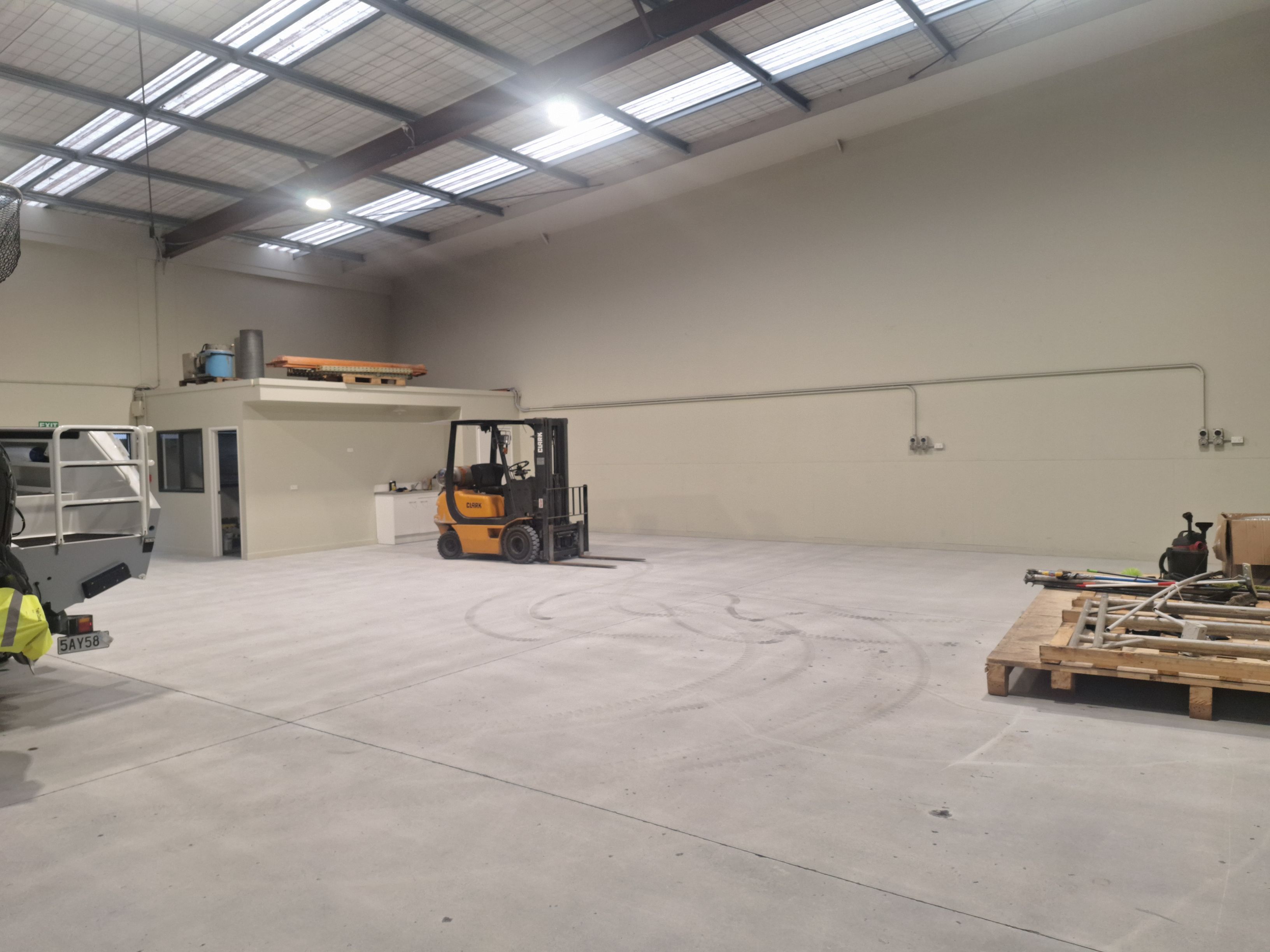 For Lease - 200 or 300 sqm warehouse units - Helensville