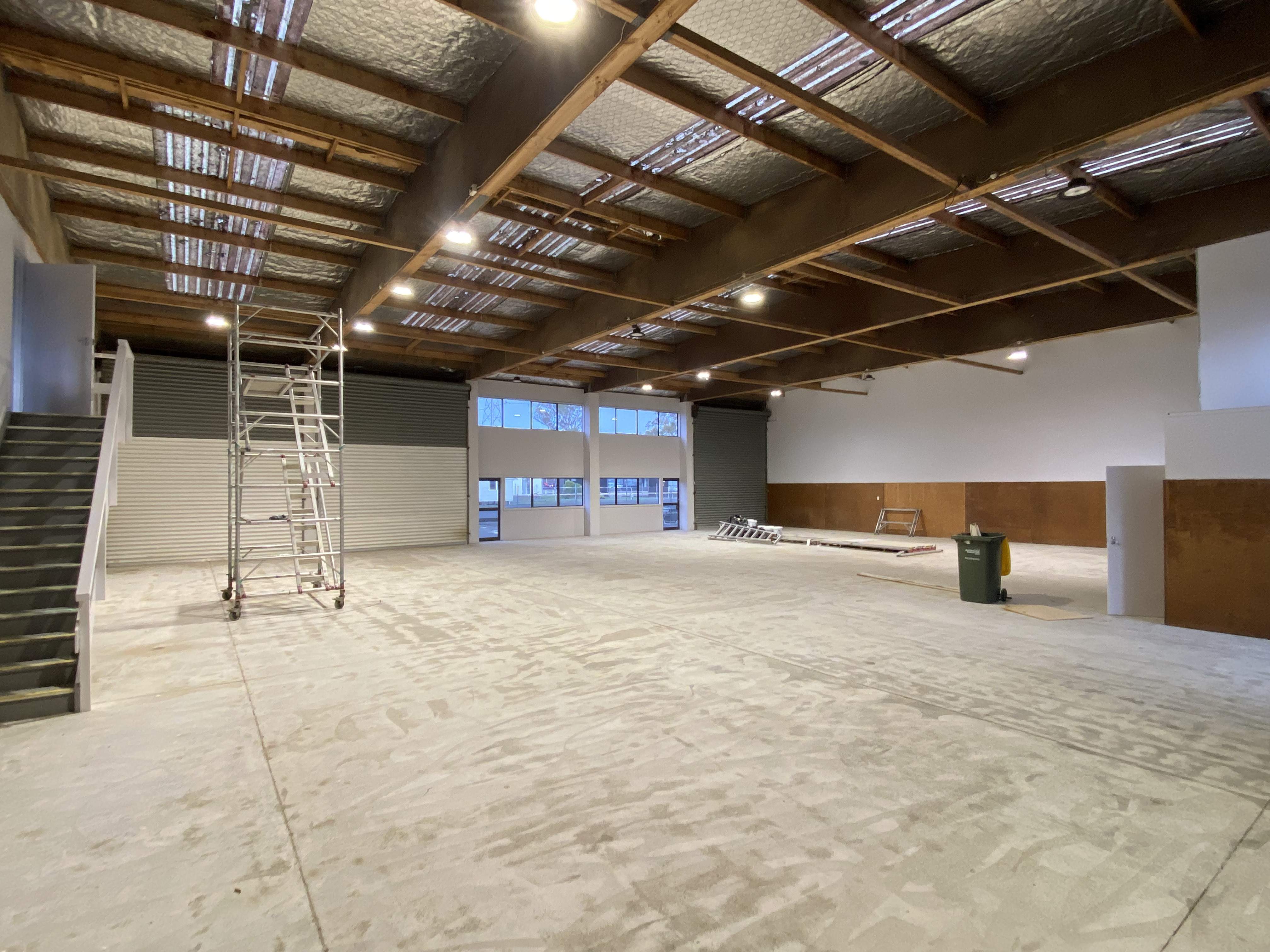 628SQM Warehouse/Office + Multiple Roller Doors