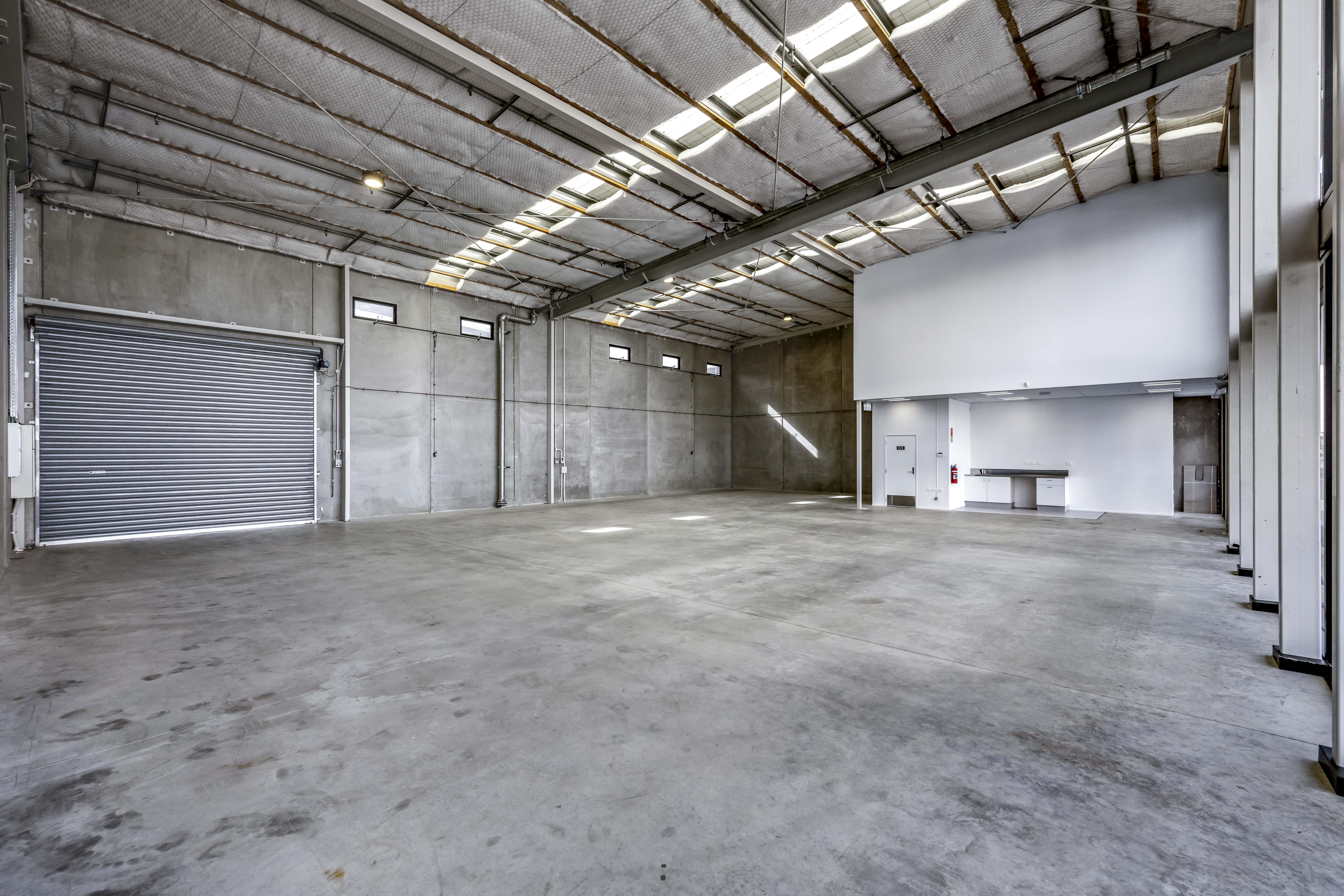 327SQM Modern Industrial Unit For Lease