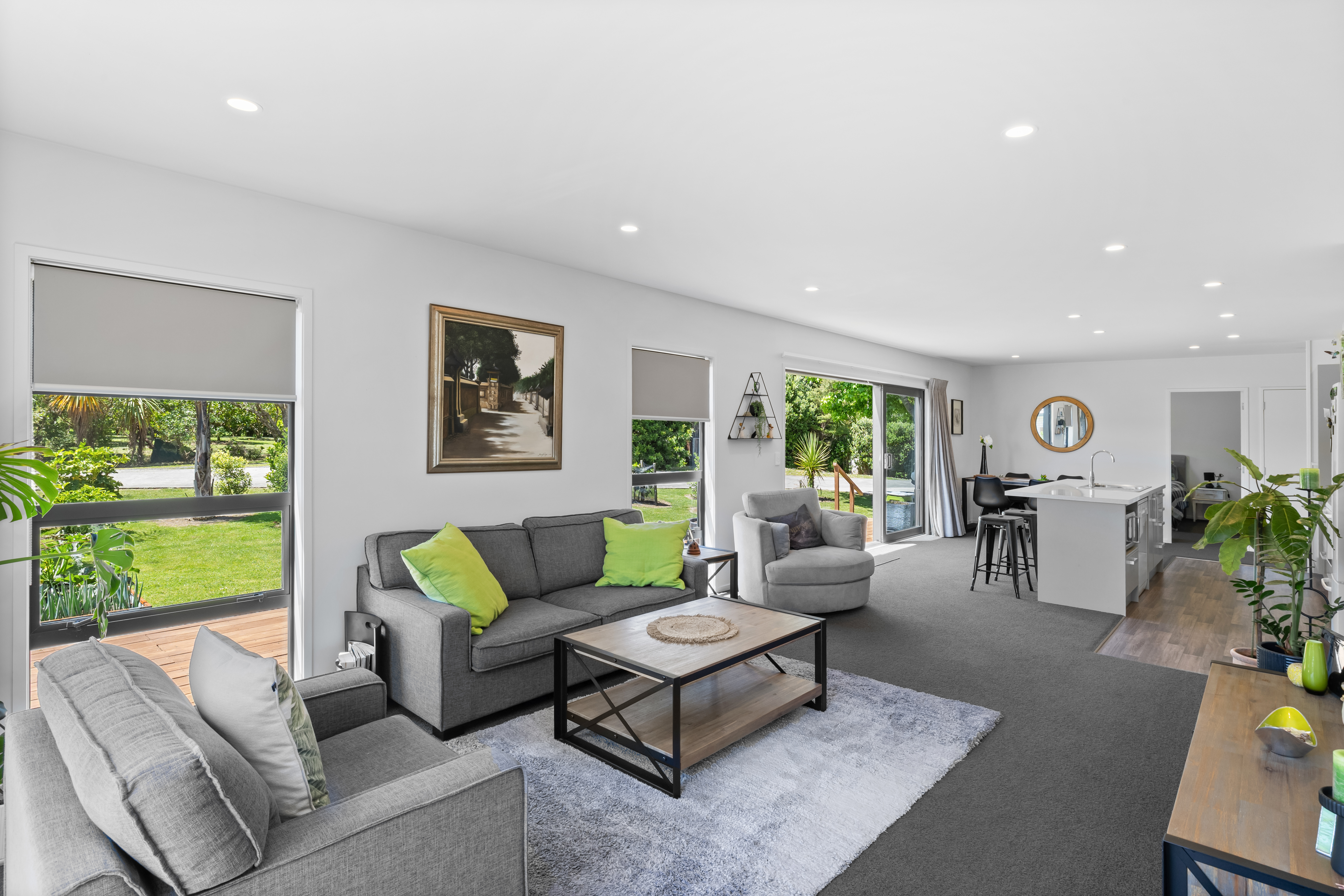 Coastal living with income upside