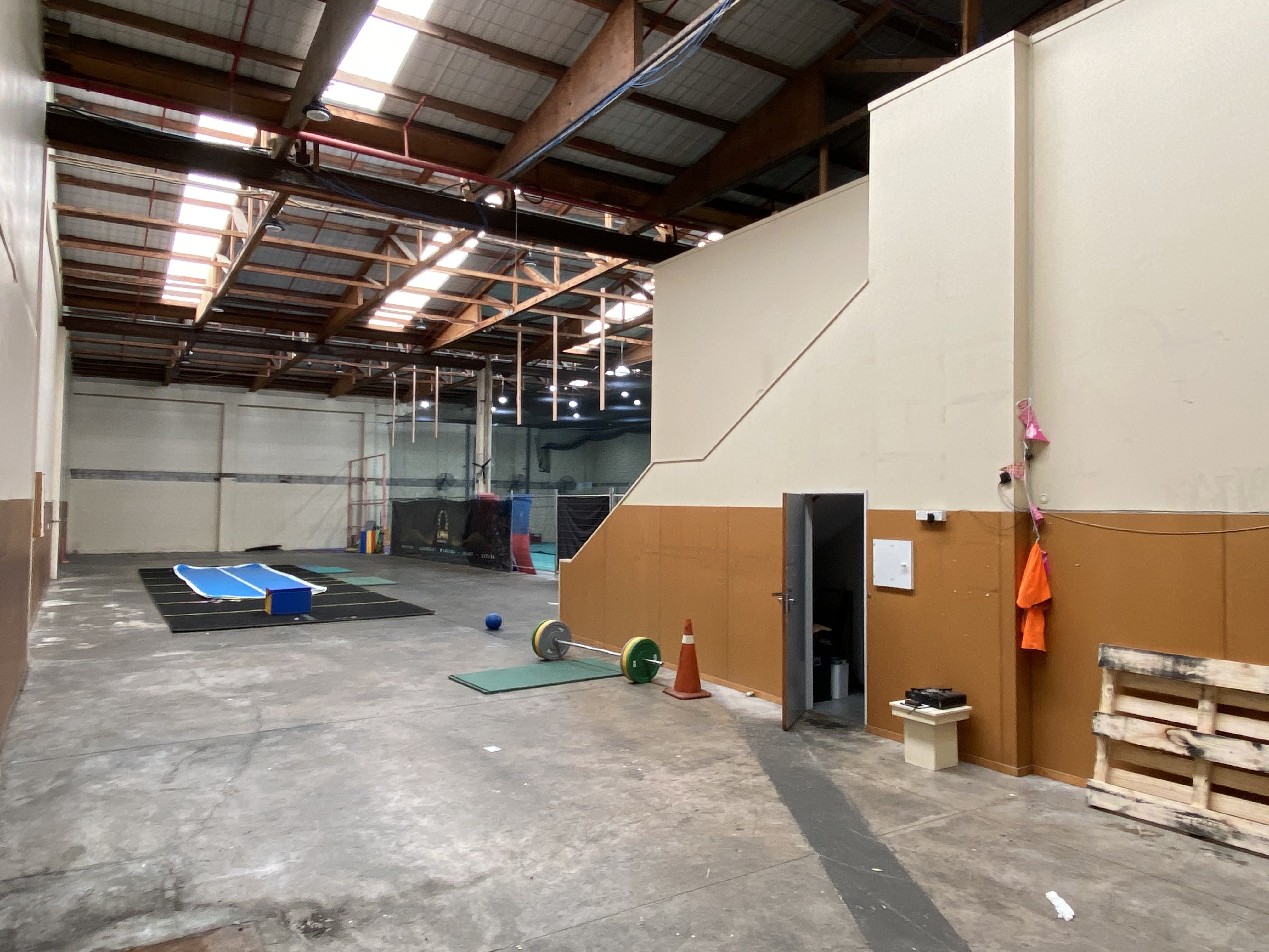 865SQM Cost Effective High Stud Warehouse
