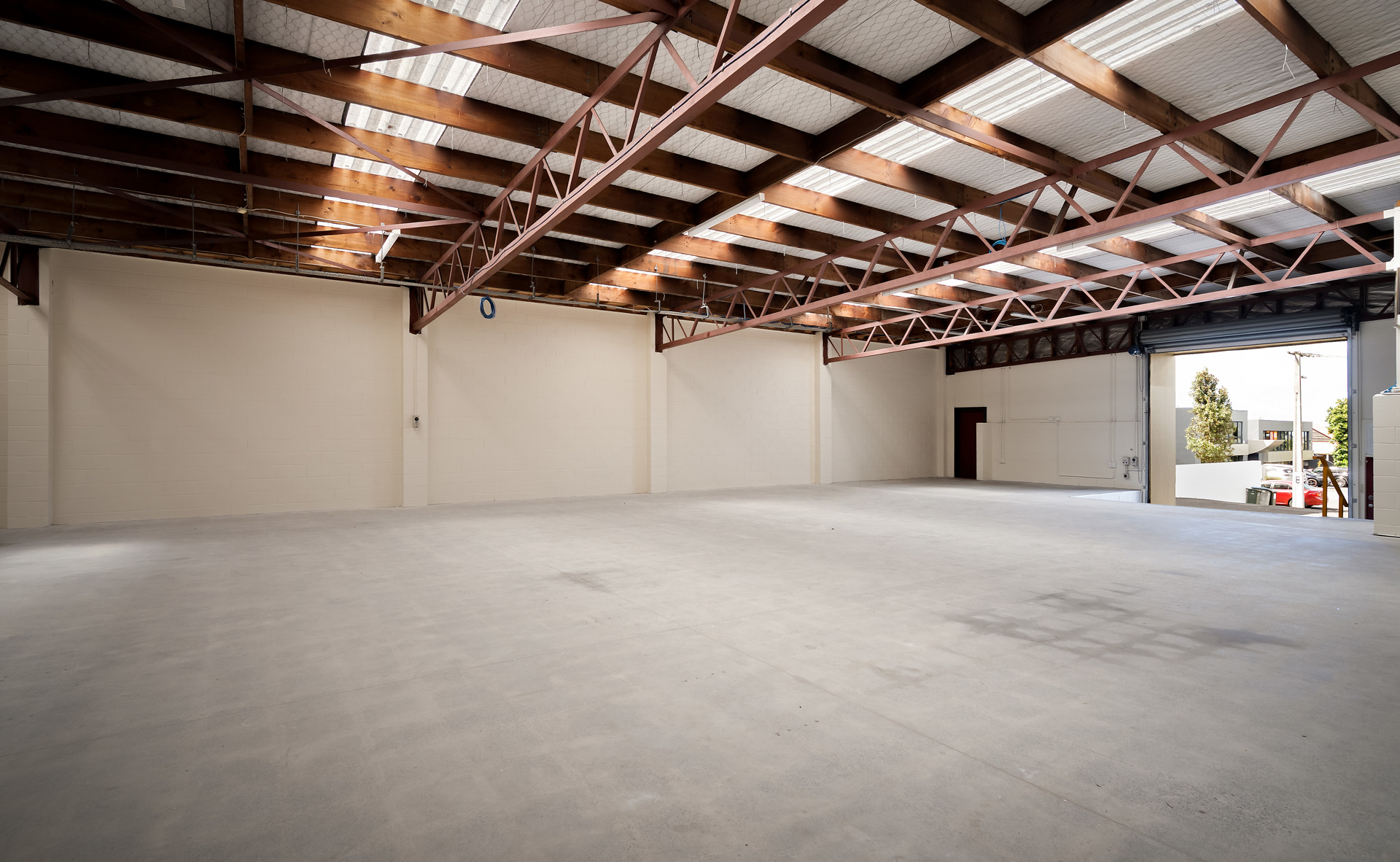 677SQM Cost-Effective Mt Eden Warehouse + 13 Car Parks