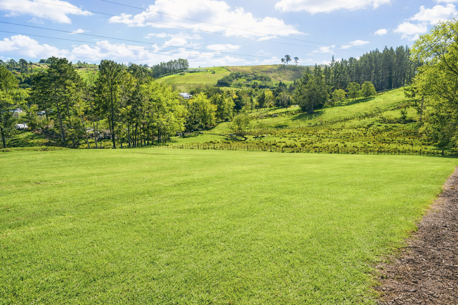 Countryside Living, Convenience Included