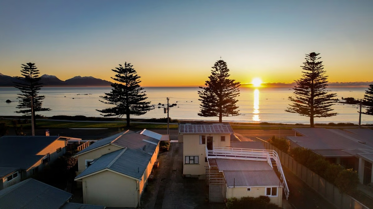 Endless Potential in a Blue-Chip Location!