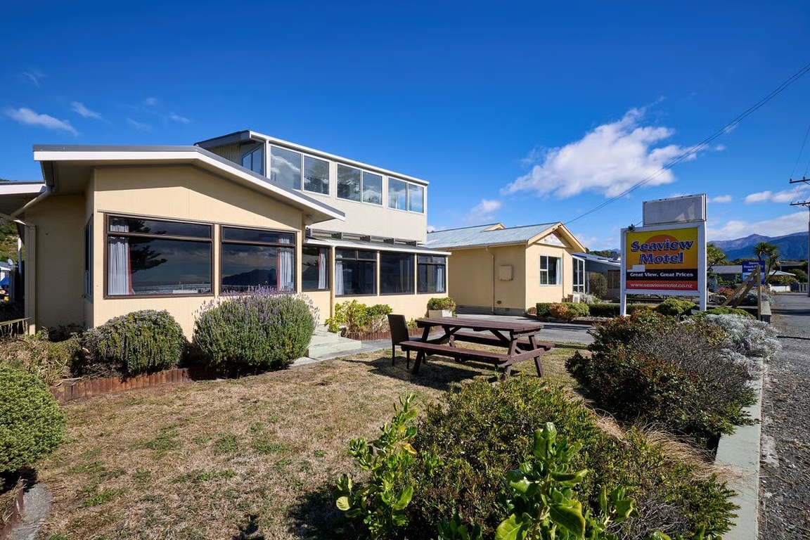 Endless Potential in a Blue-Chip Location!