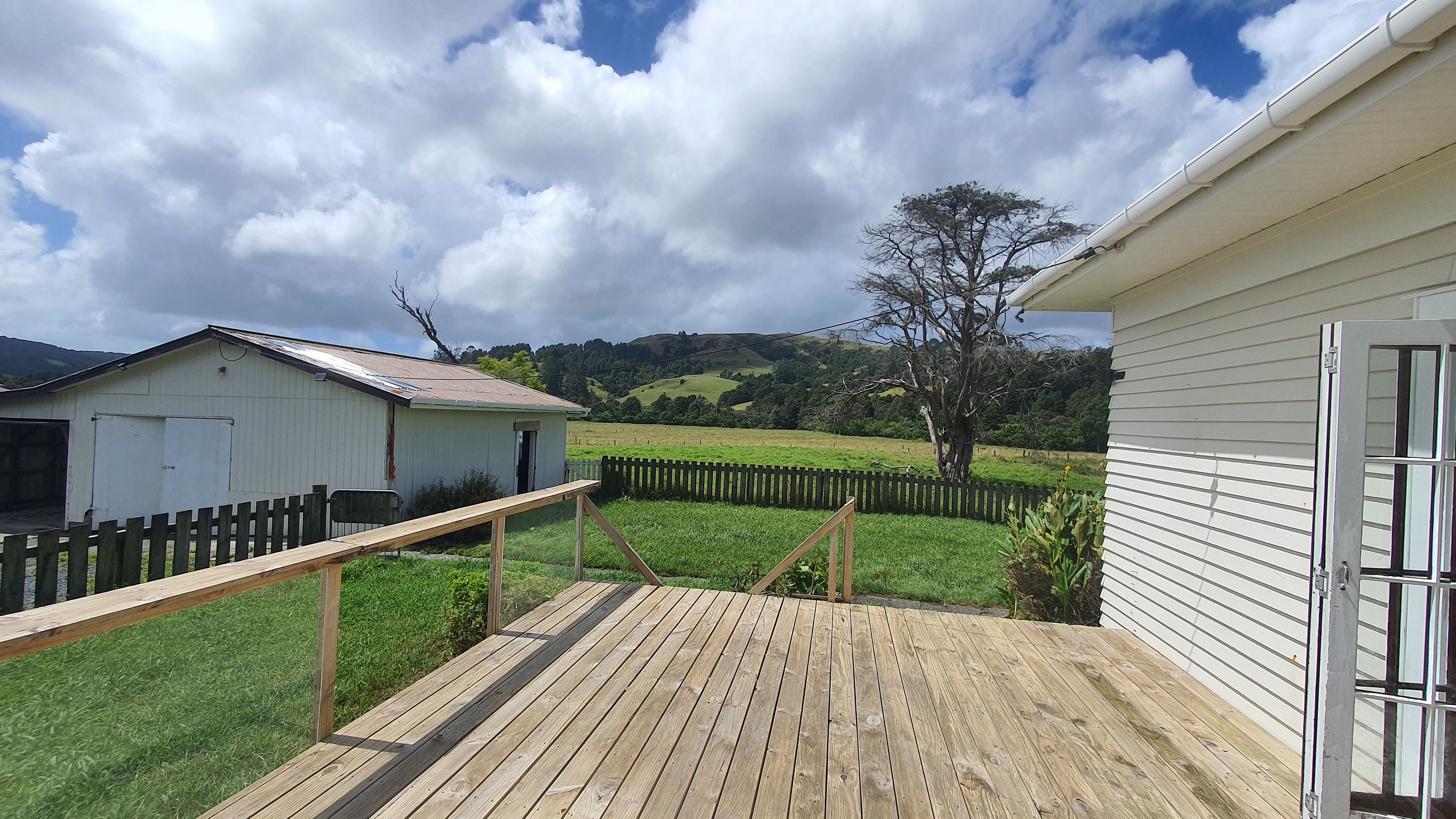 Bargain Lifestyle - Flat Land, Shed, Endless Potential