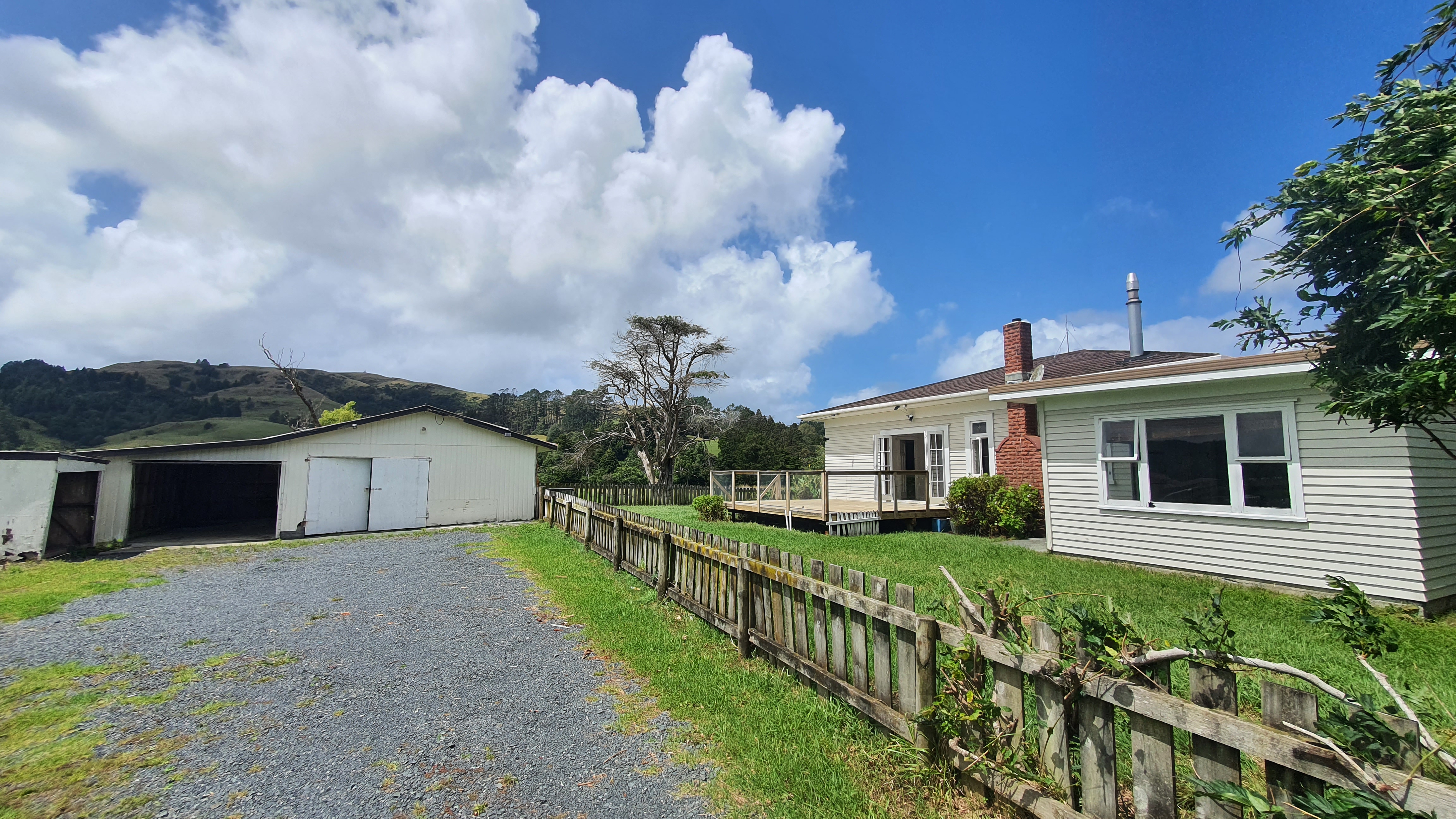 Bargain Lifestyle - Flat Land, Shed, Endless Potential