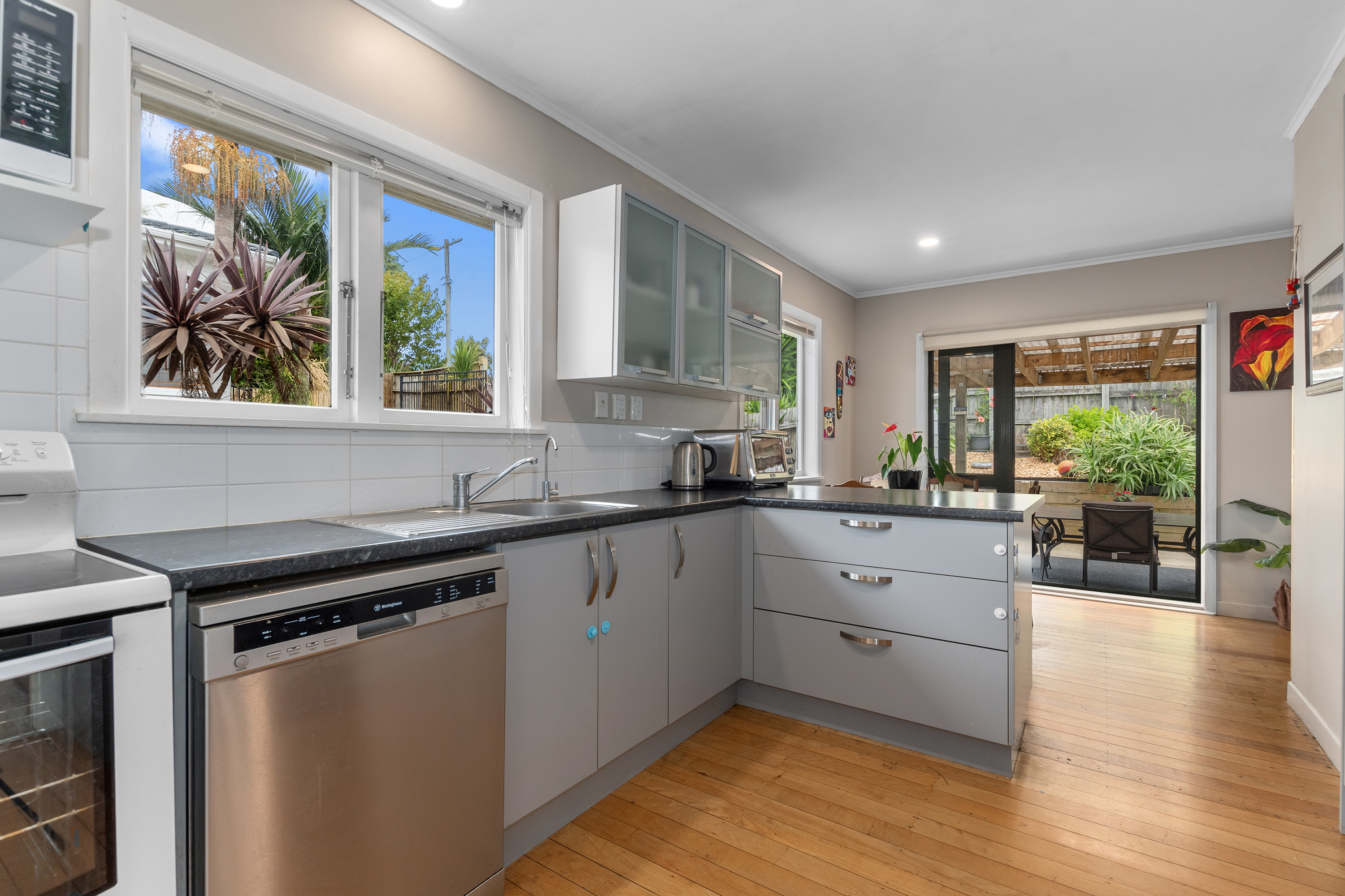 Residential for sale in Whangarei, 11 Cartwright Road, Onerahi, 100 m²