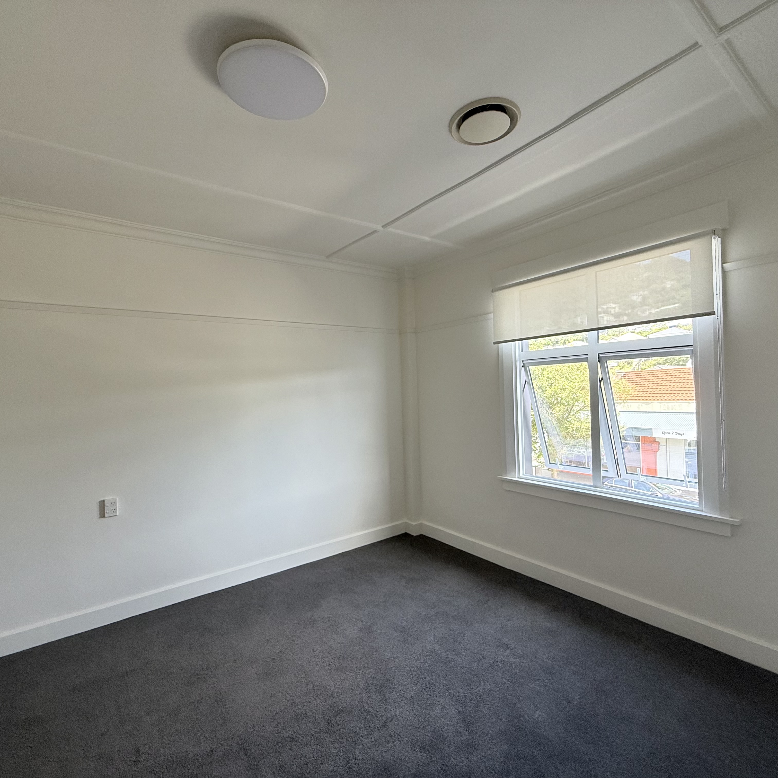 Fully renovated Office in Central Kilbirnie