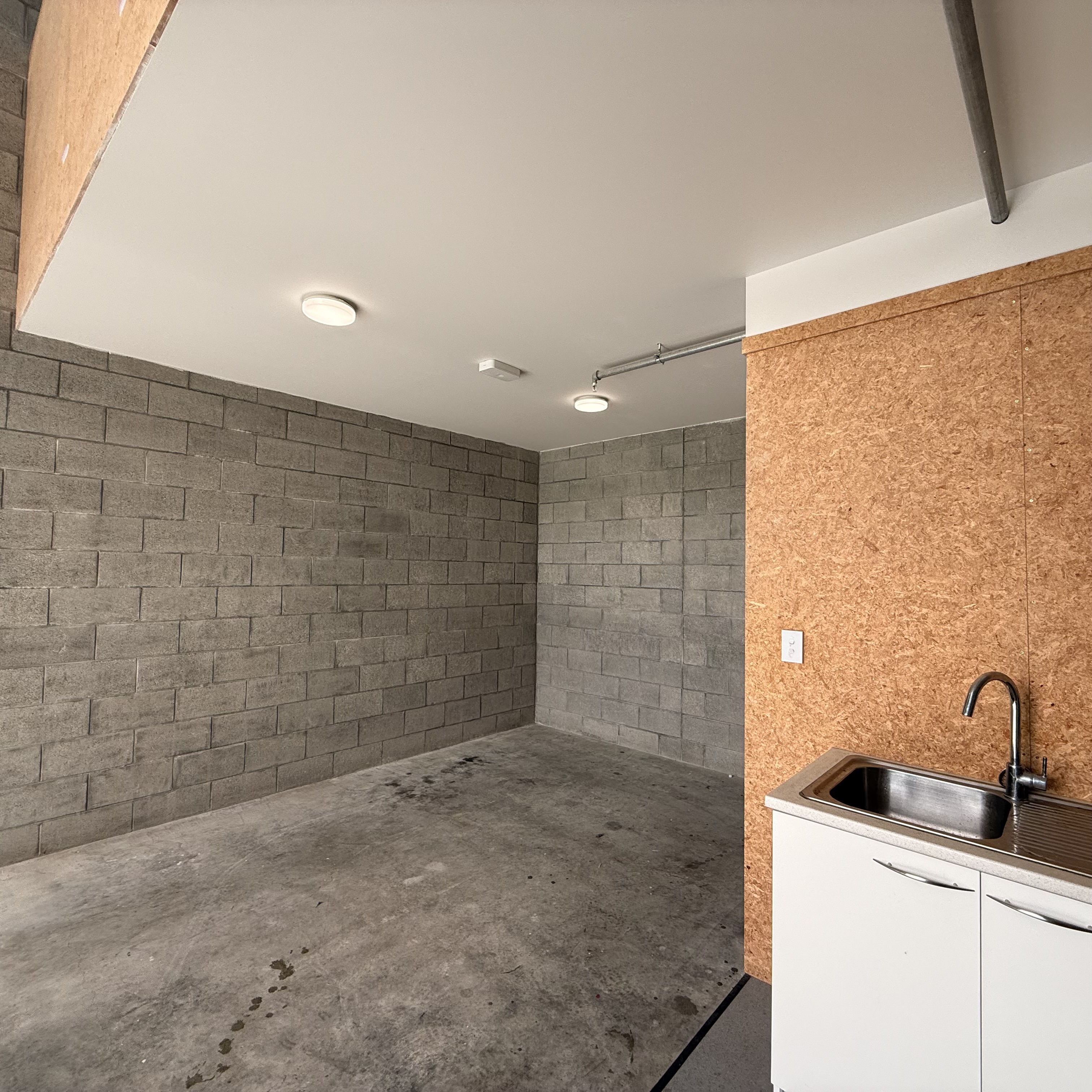 Warehouse with Ocean Views in Lyall Bay