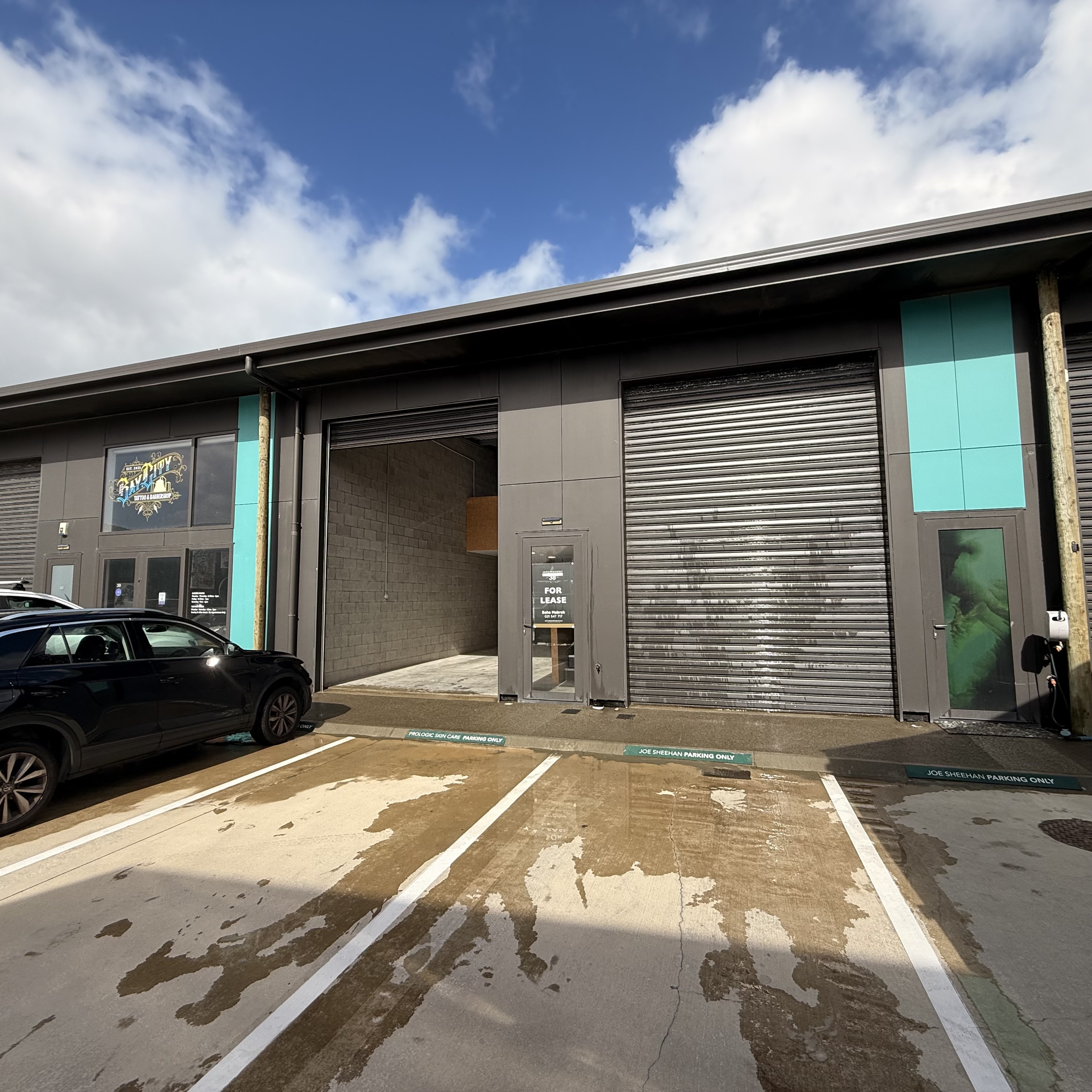 Warehouse with Ocean Views in Lyall Bay