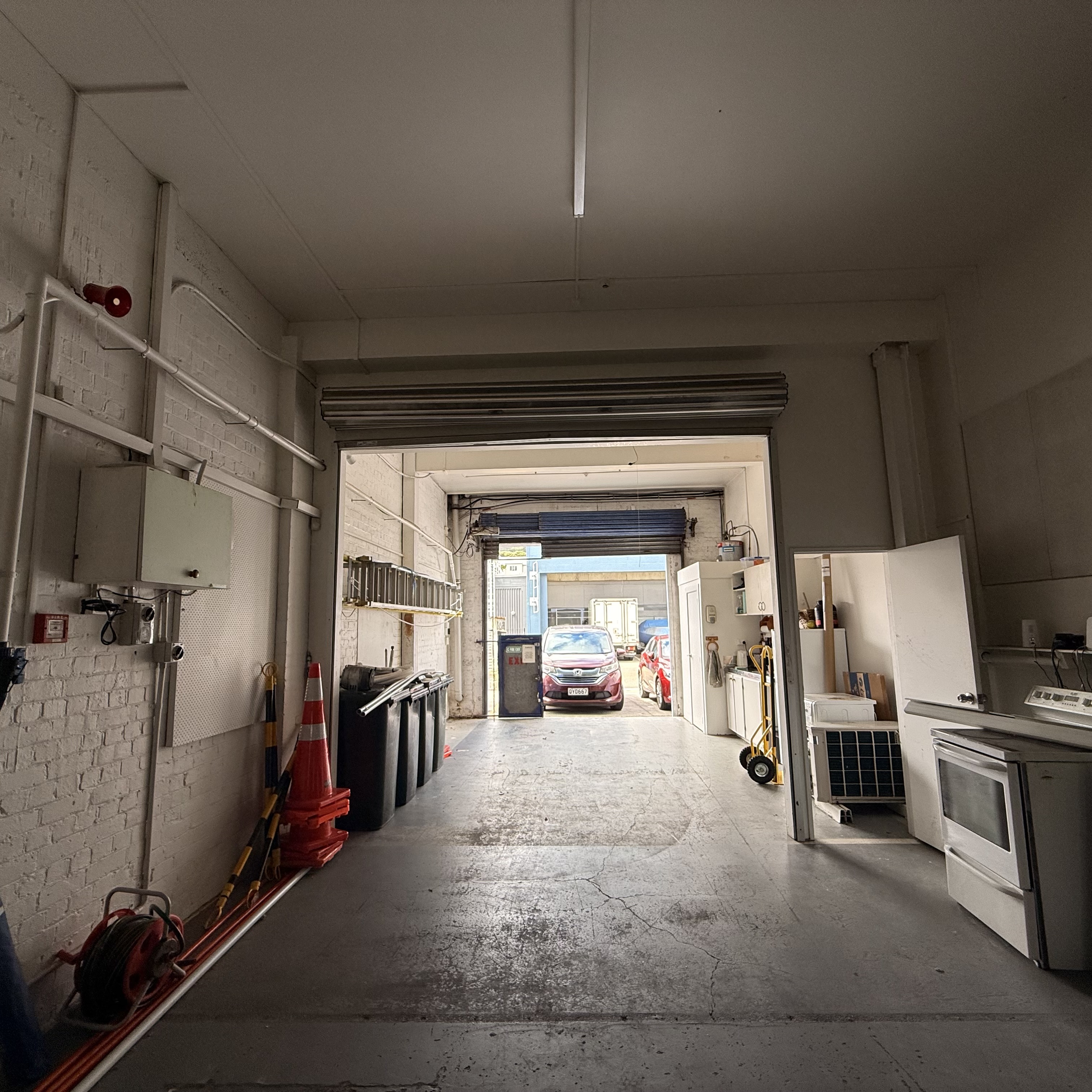 Industrial Warehouse in Mount Cook