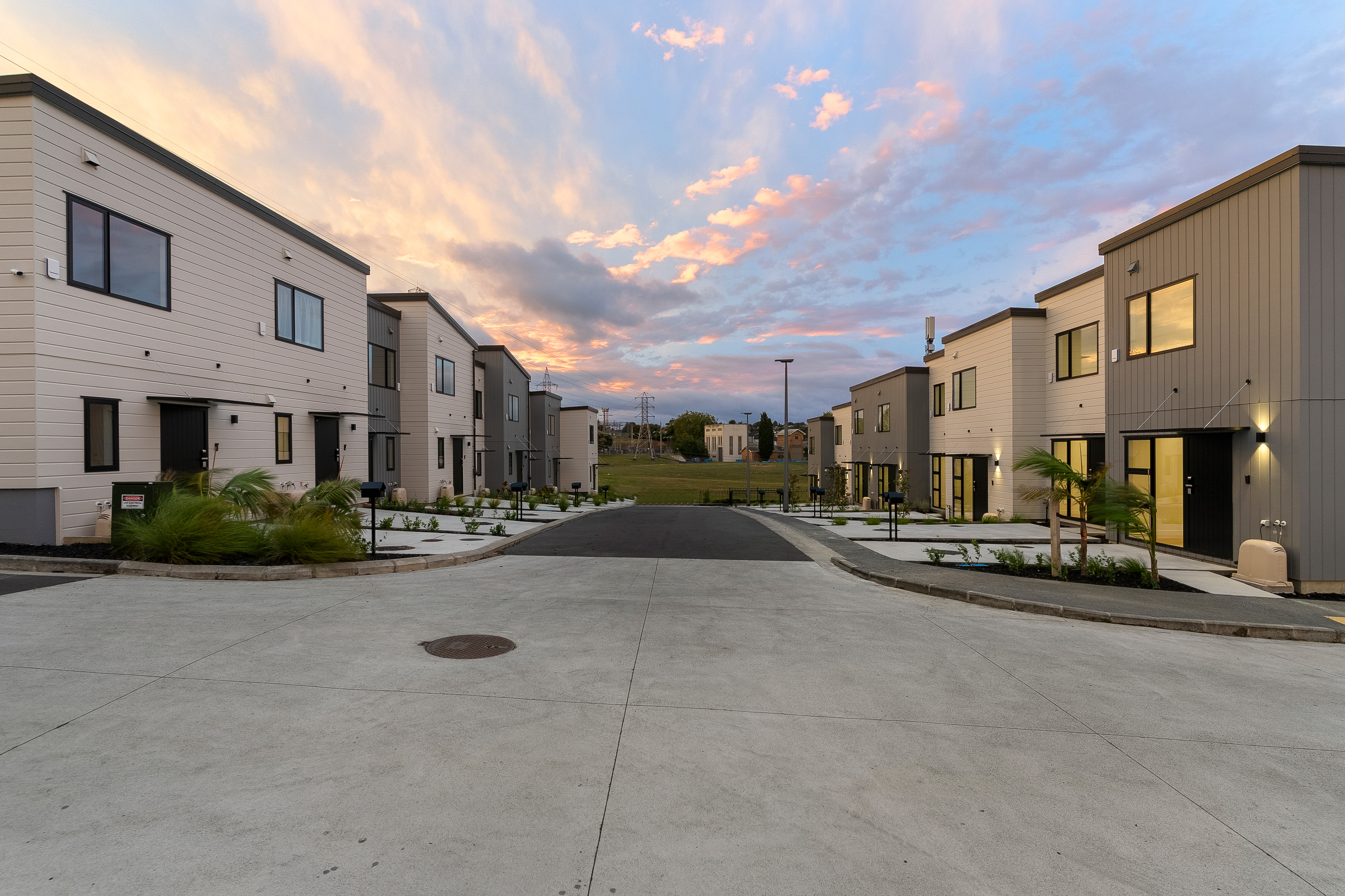 VENDOR MEETS THE MARKET - PRICE REDUCTION