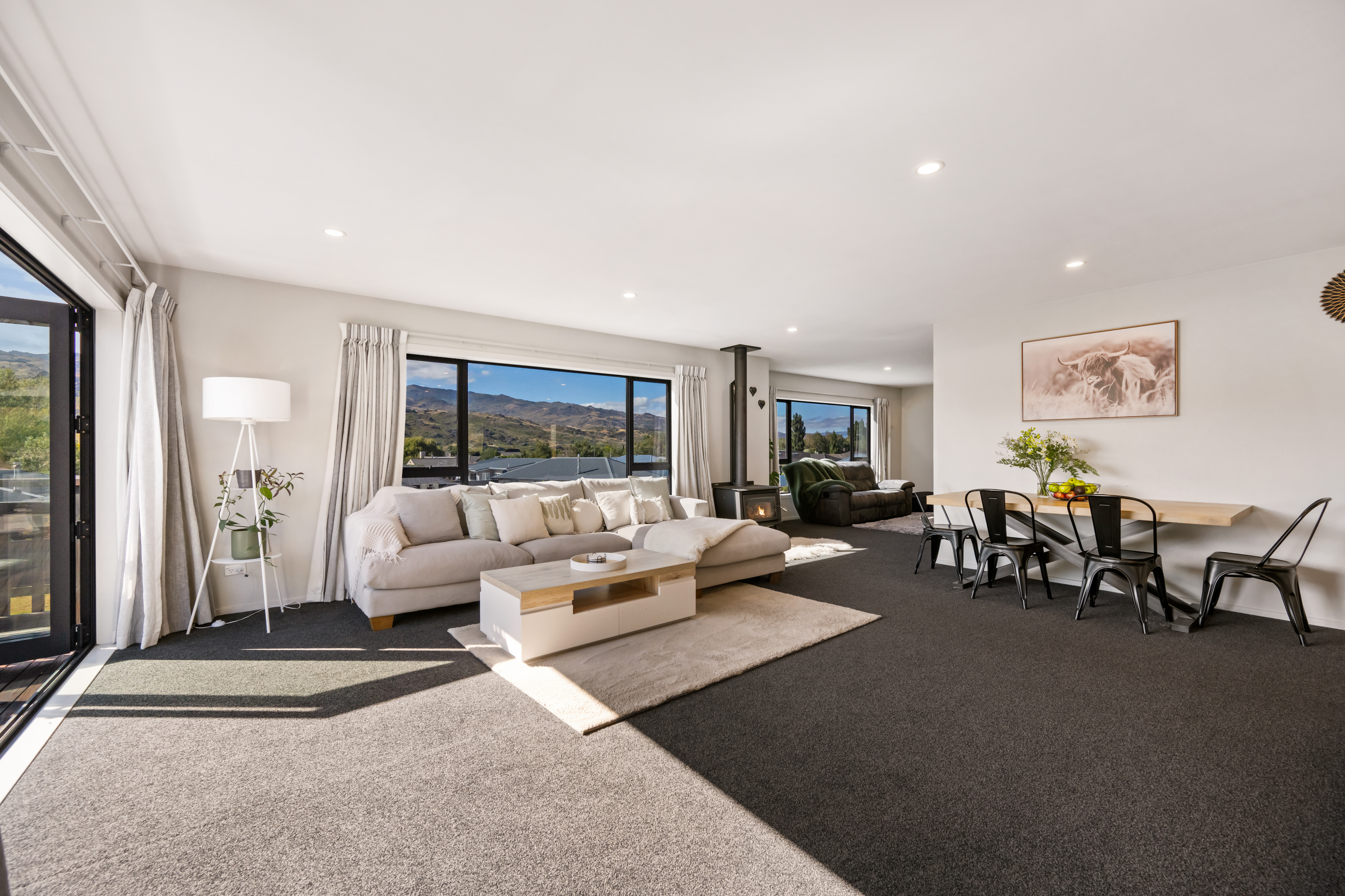 Contemporary, Versatile, Views.