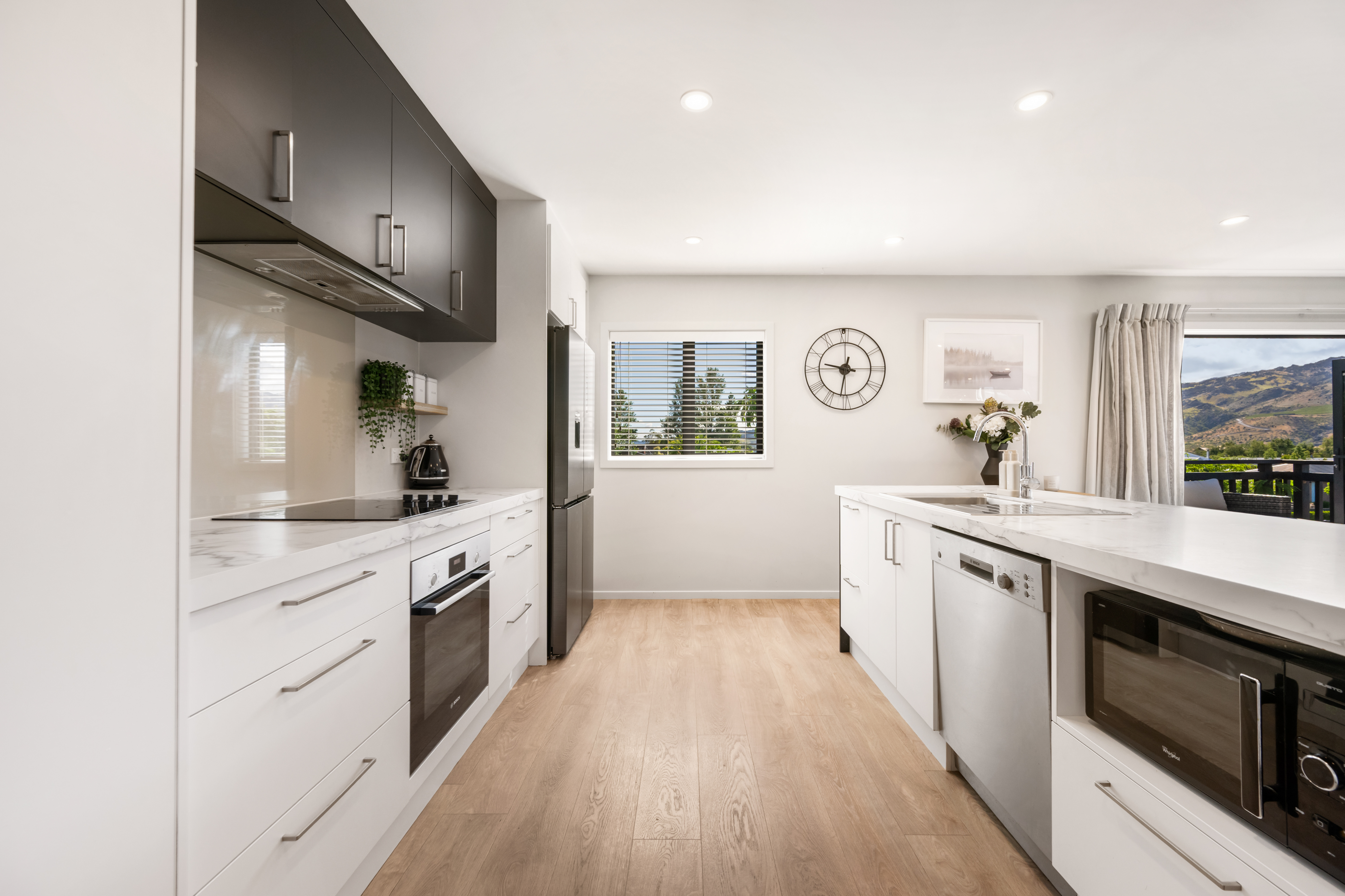 Contemporary, Versatile, Views.