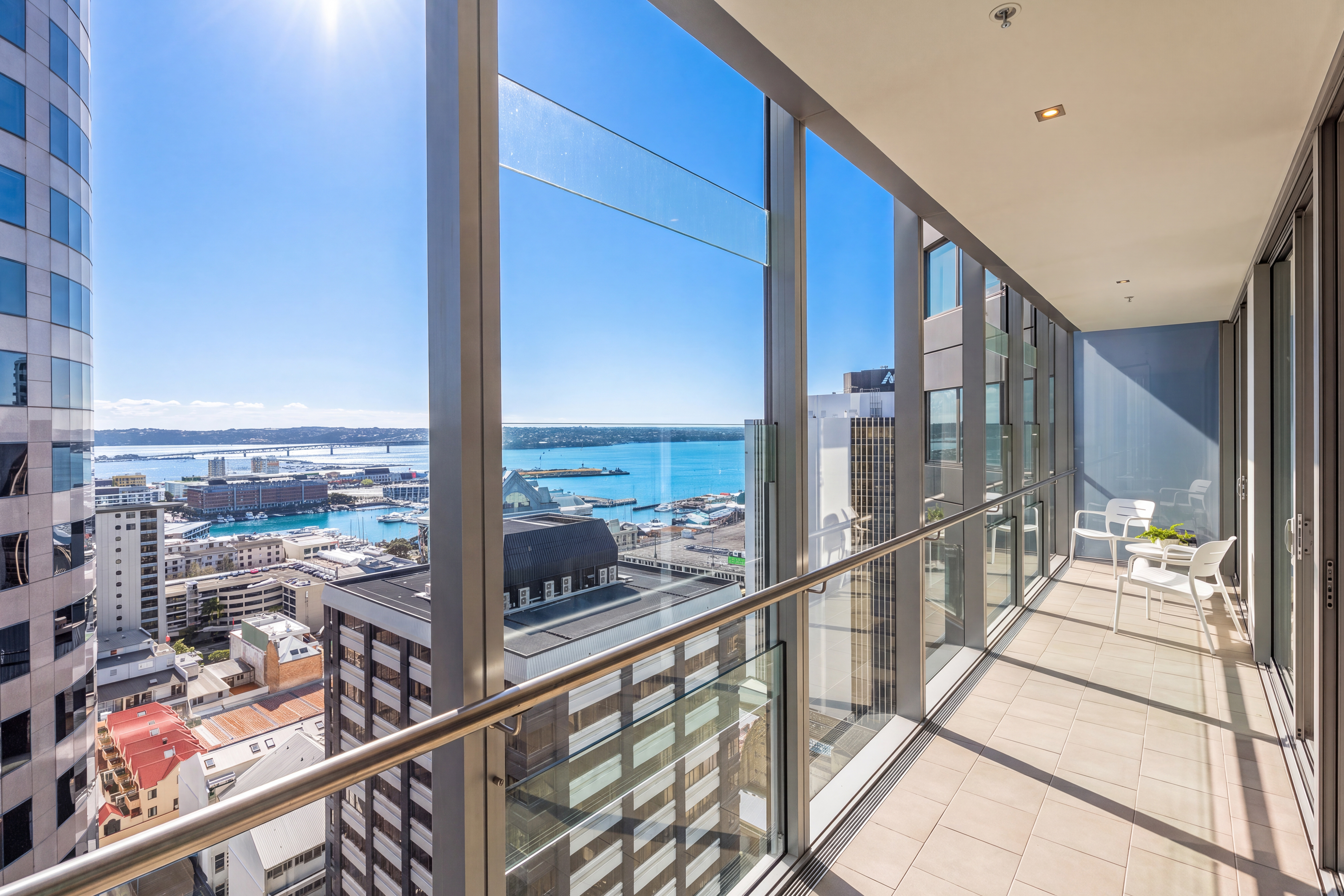 Pinnacle Luxury & Water Views