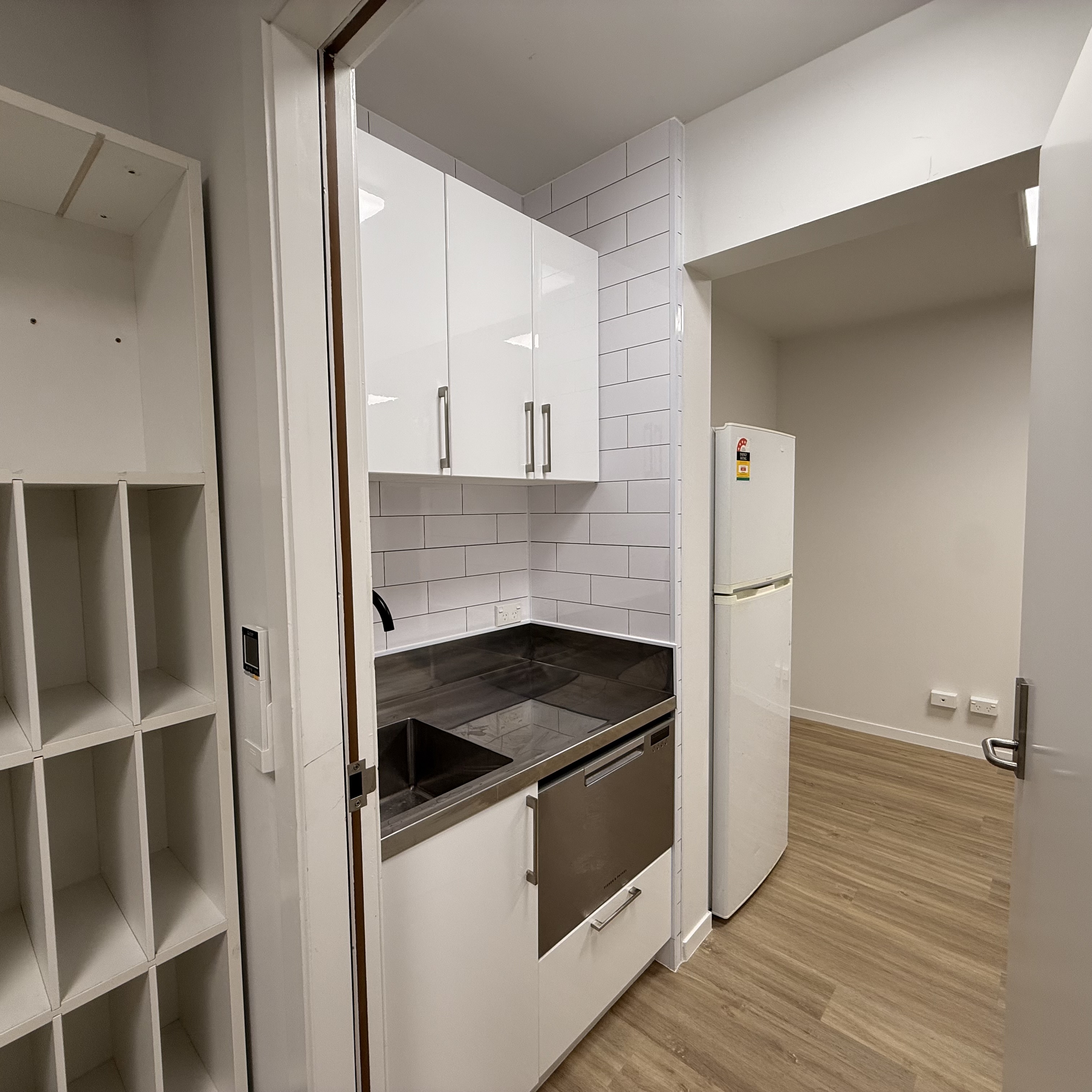 Elegant Office in Miramar 5