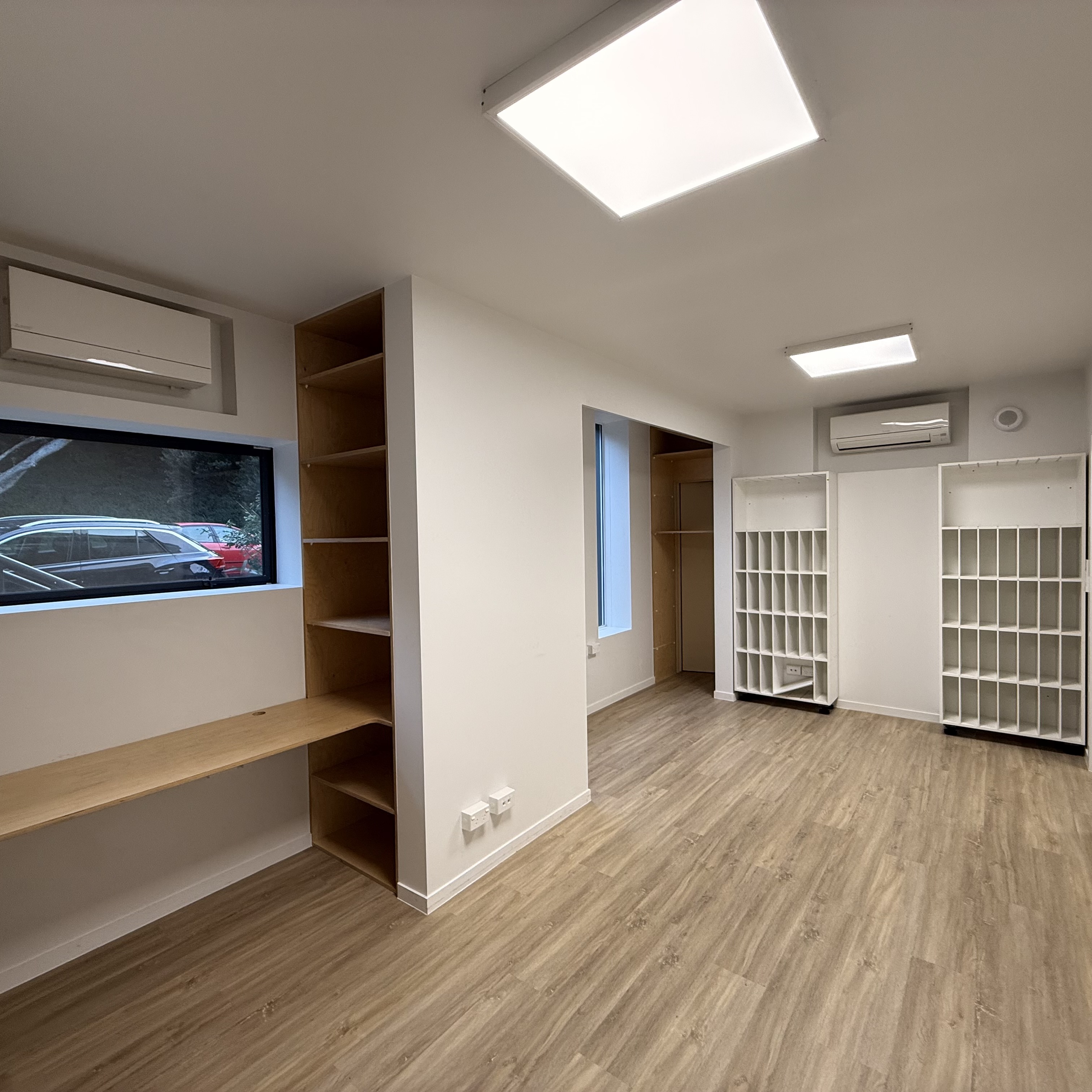 Commercial for rent in Wellington, Unit 1/129B Park Road, Miramar, 56 m²