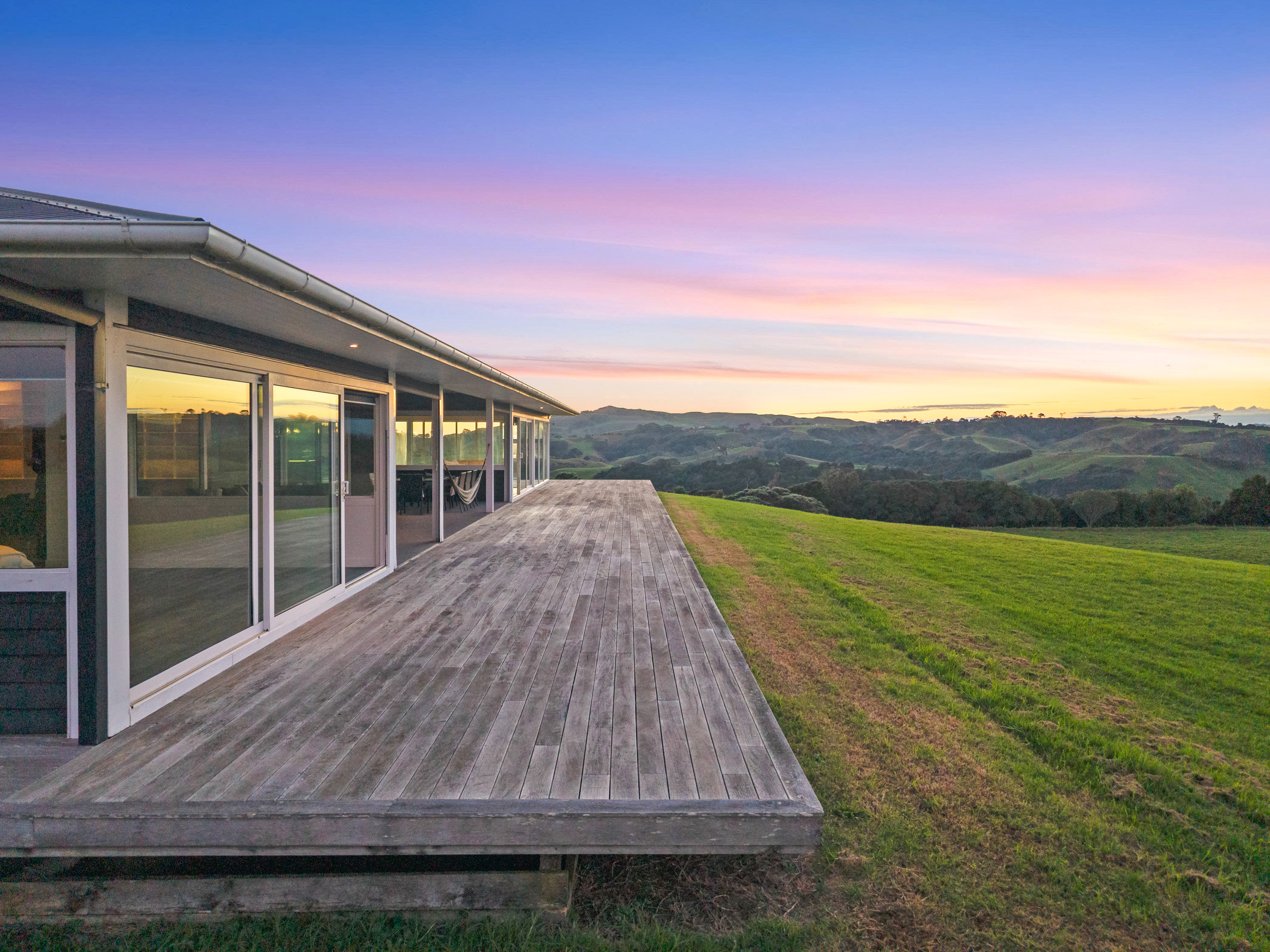 Rural for sale in Franklin, 215 J Renall Road, Pollok, 512 m²