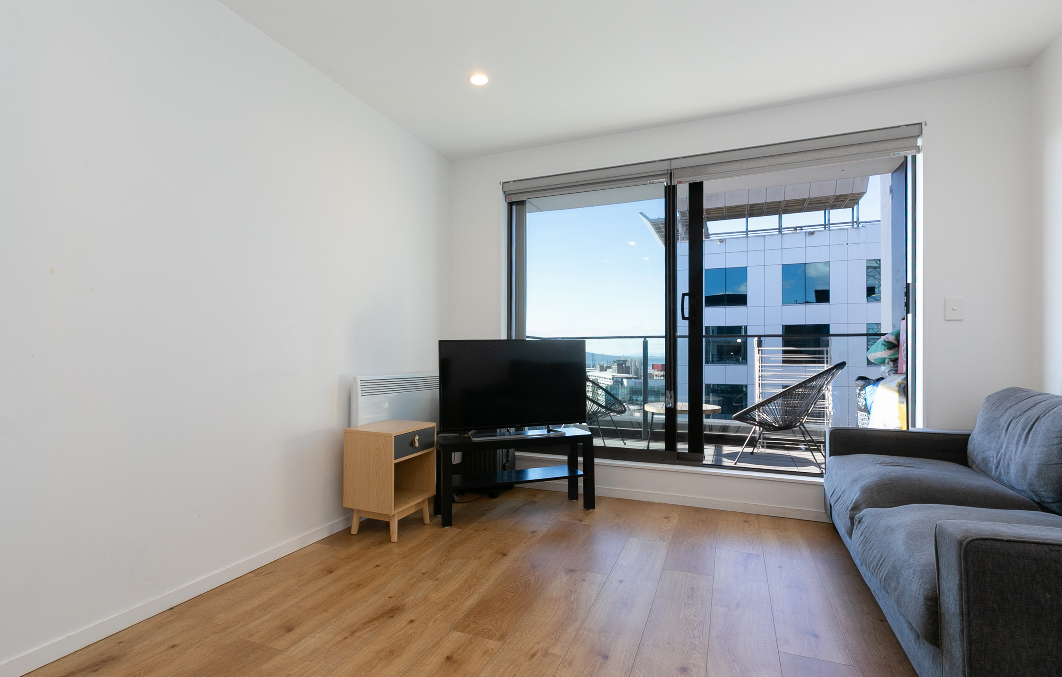 Near New, Freehold, Modern & Safe 4