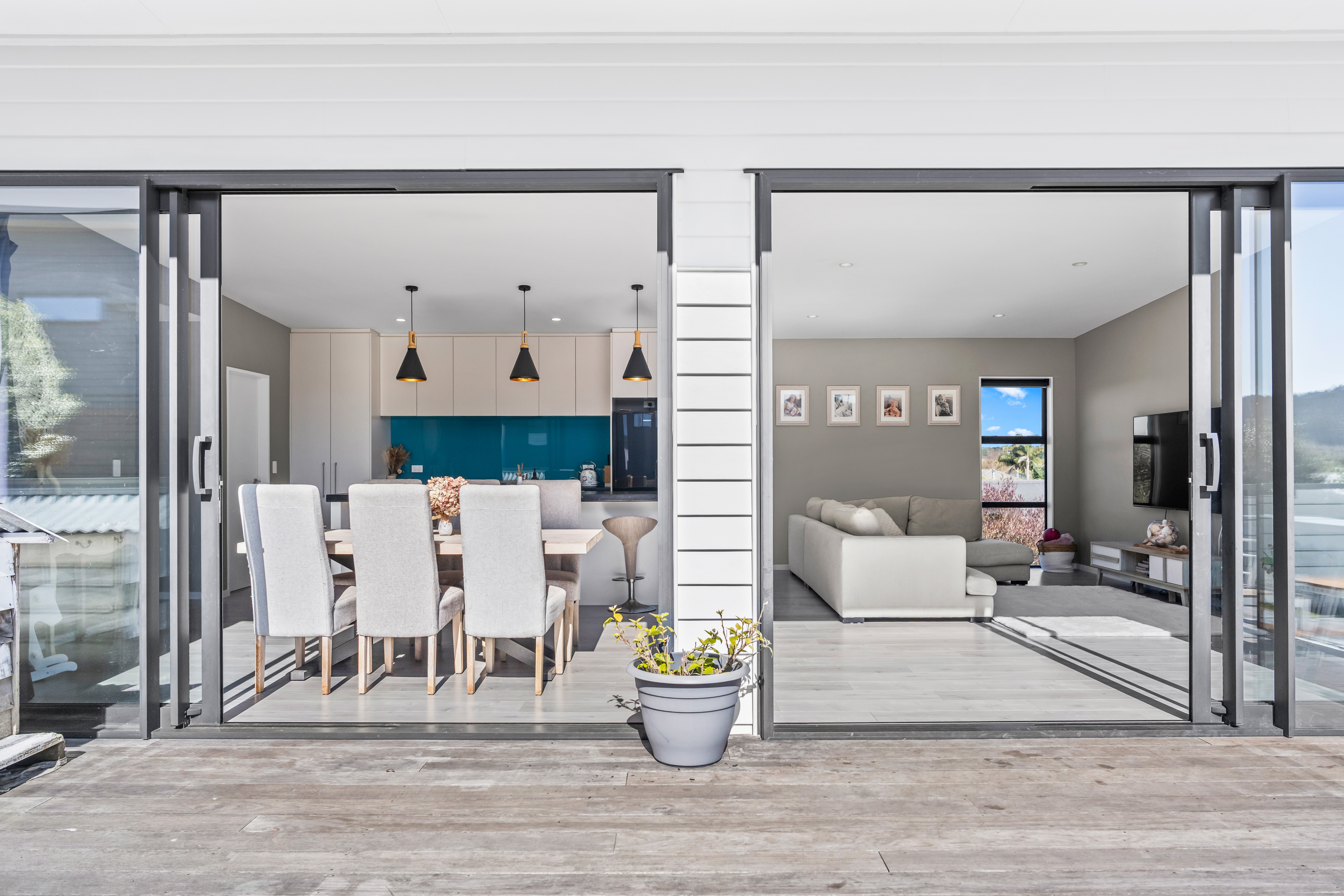 A SUNNY SLICE OF MANGAWHAI 3