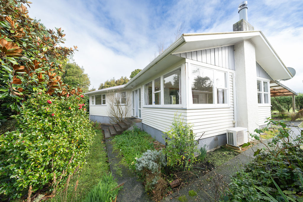 Residential for sale in Whangarei, 87 Valley Road, Hikurangi, 100 m²