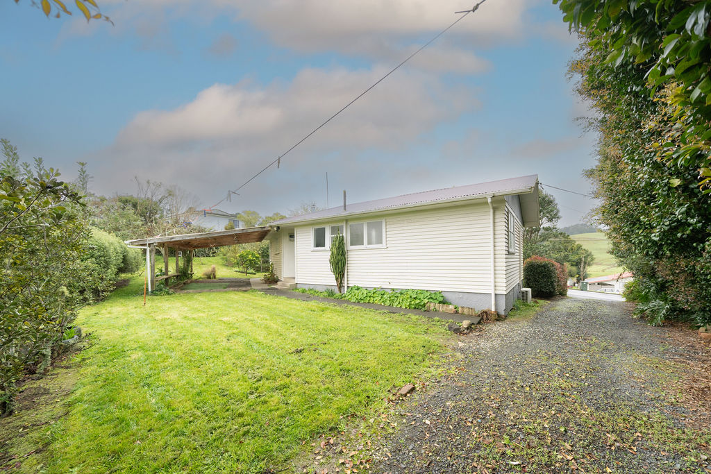 Residential for sale in Whangarei, 87 Valley Road, Hikurangi, 100 m²