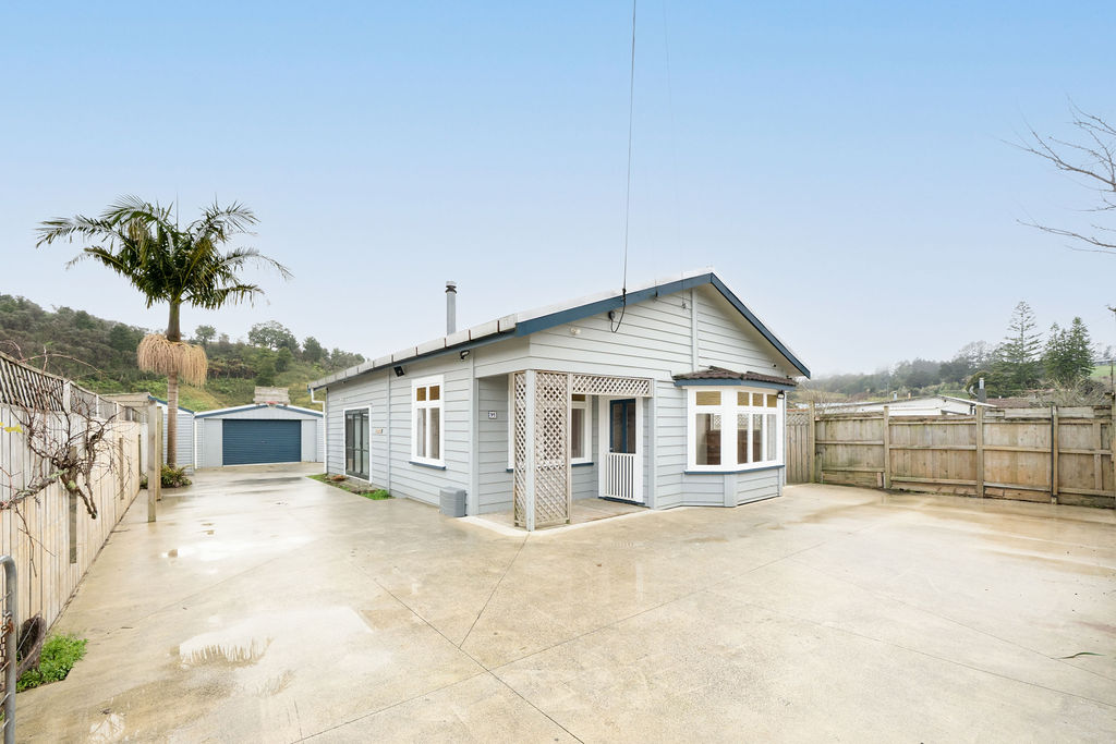 Hikurangi Charmer
