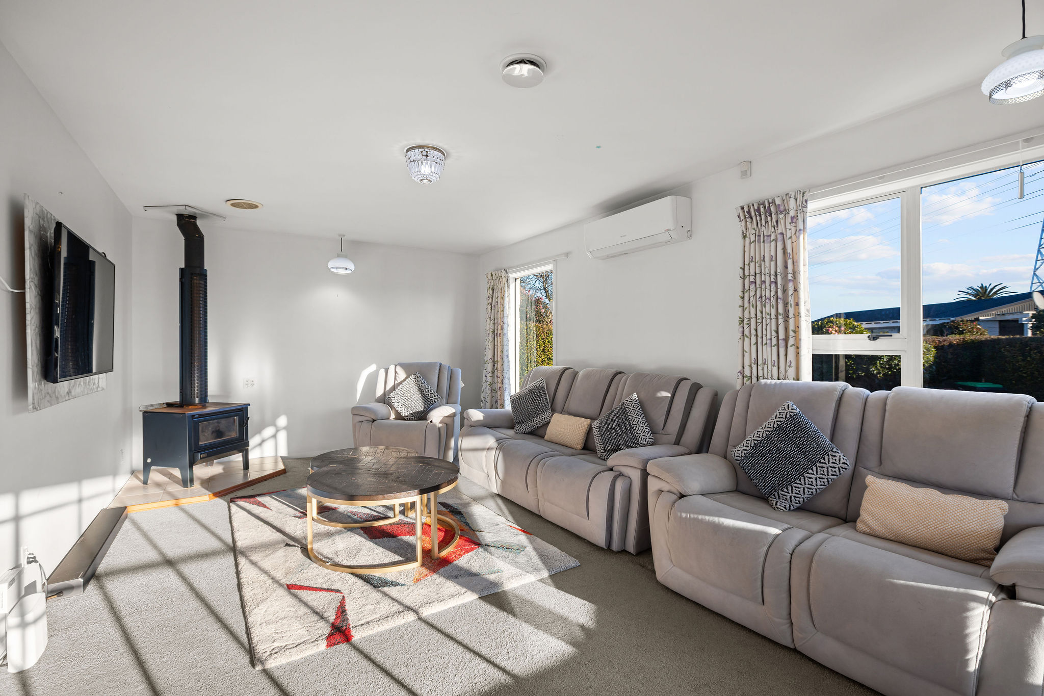 Rare Find on 941sqm - Must Be Sold
