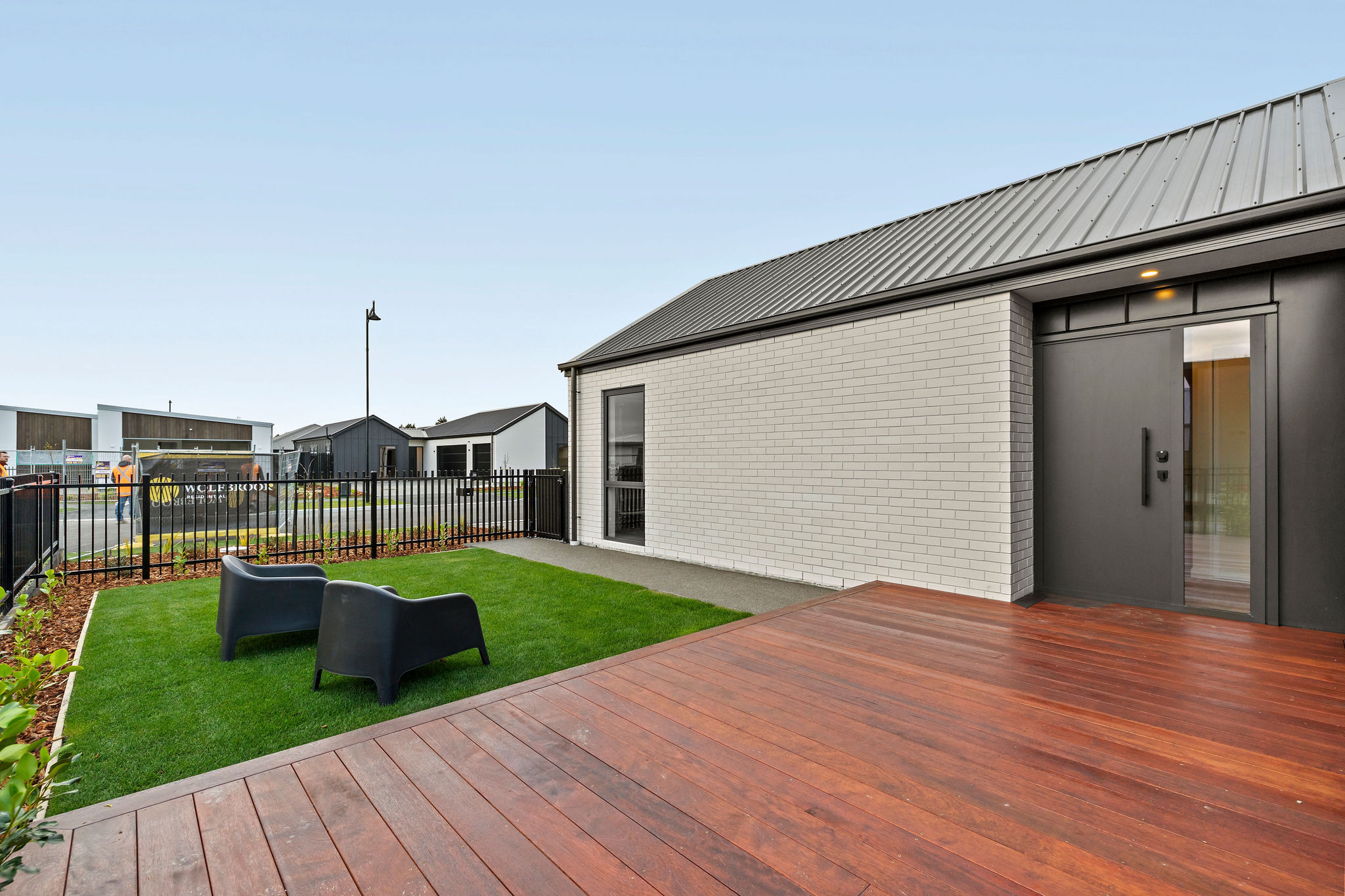 UNDER OFFER!